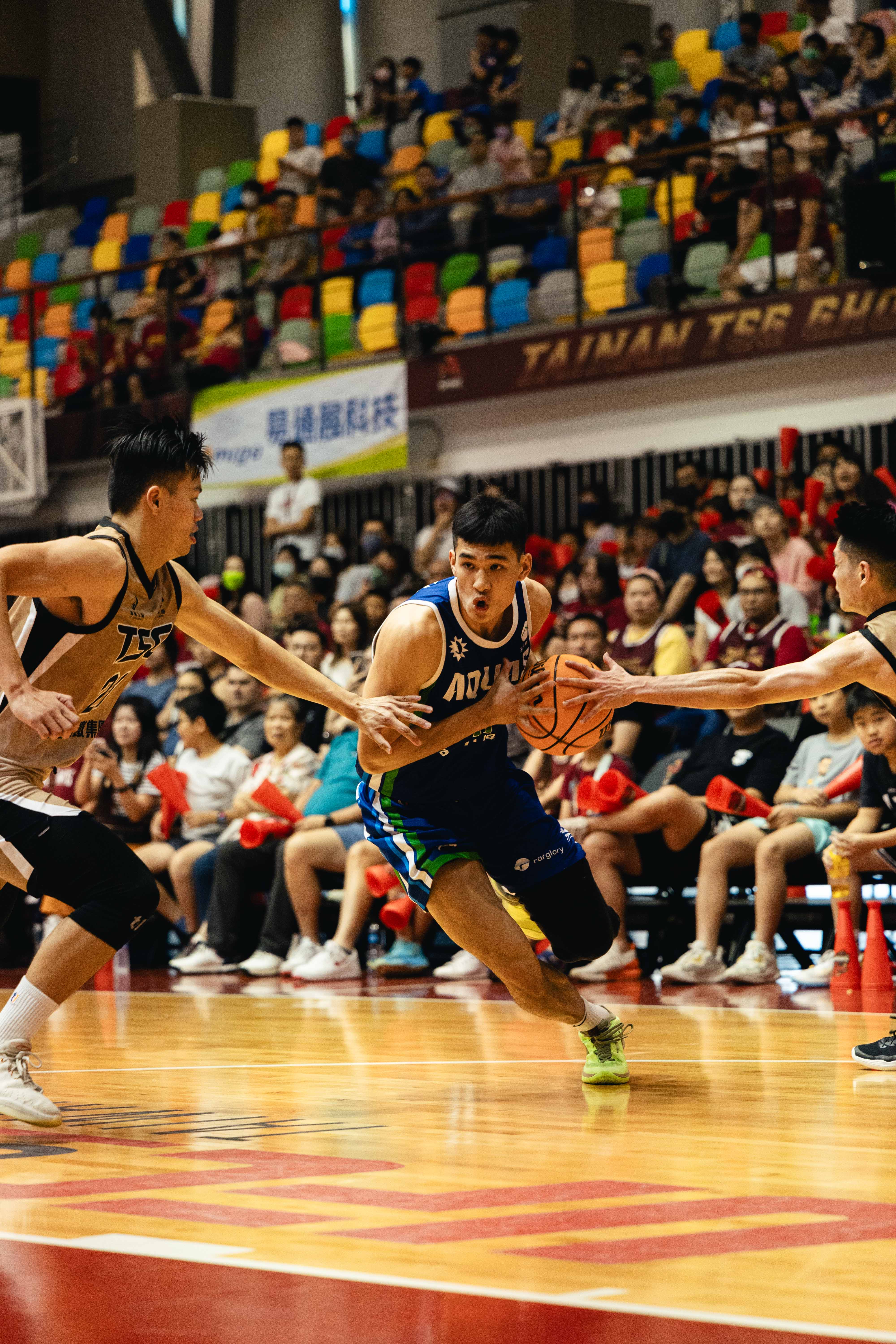 T1》唐維傑扮板凳暴徒　海神逆轉射鷹率先進季後賽 