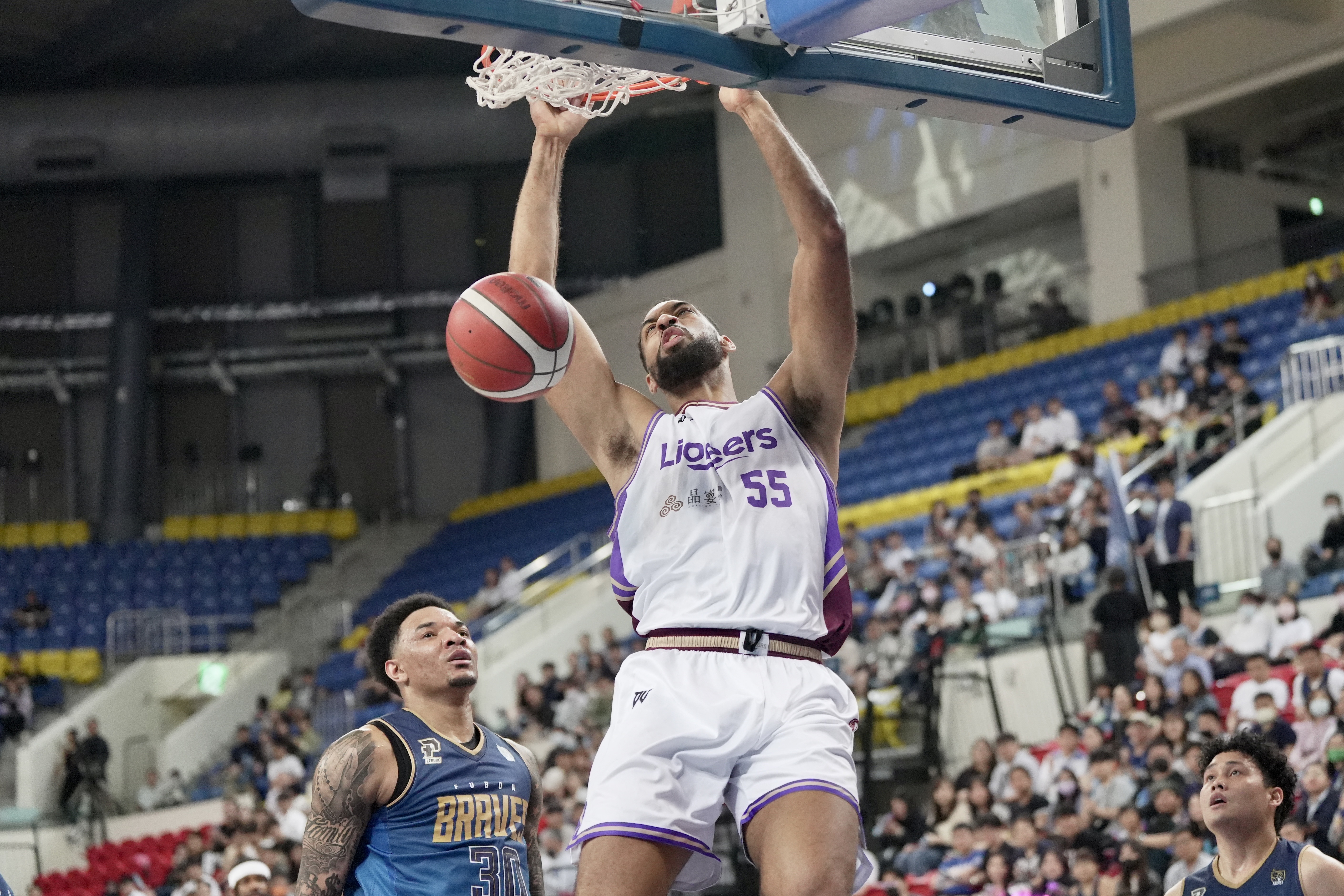 PLG》攻城獅3主將合拿72分　退勇士搶關鍵勝利