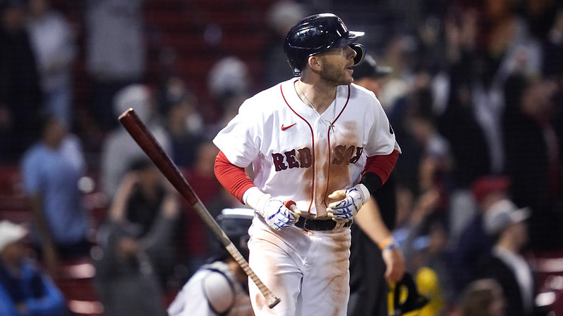 MLB》肩膀將動刀本季報銷　紅襪Story落淚：不知道發生什麼事了