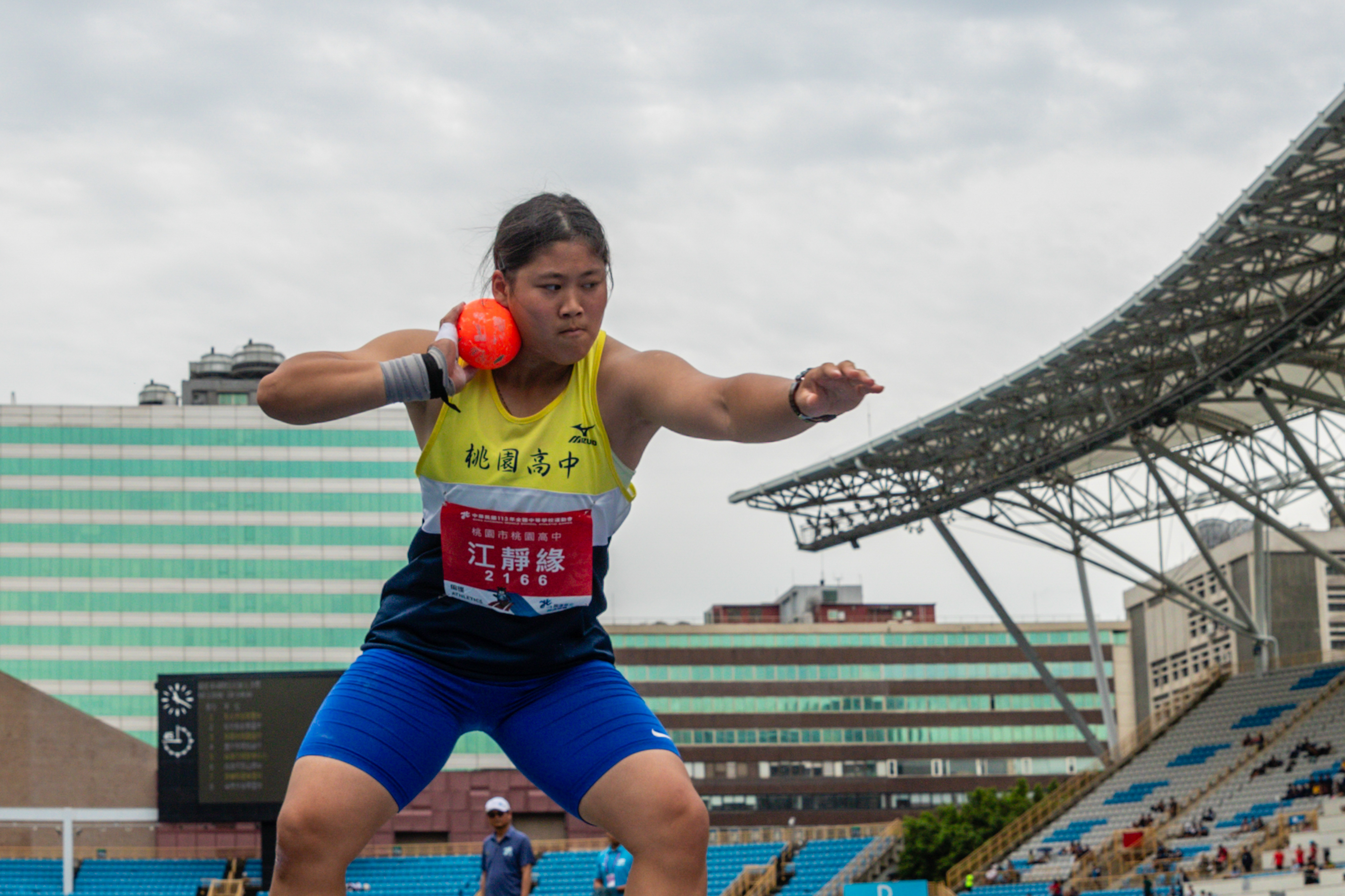 全中運》高女鉛球最後一擲破大會摘金　江靜緣：催就對了！
