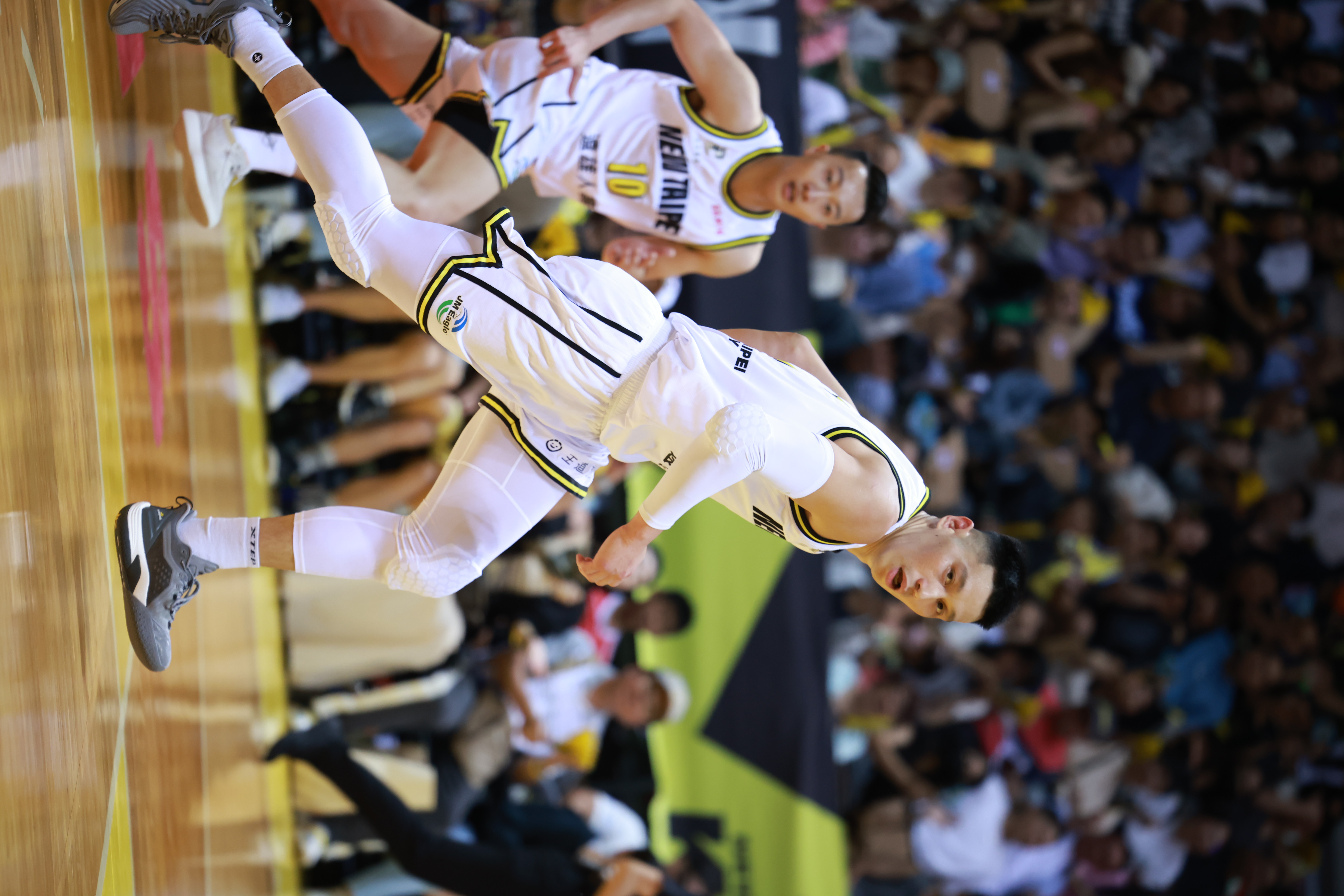 PLG》慘！林書豪驚傳扭傷退場　國王贏球傳警訊