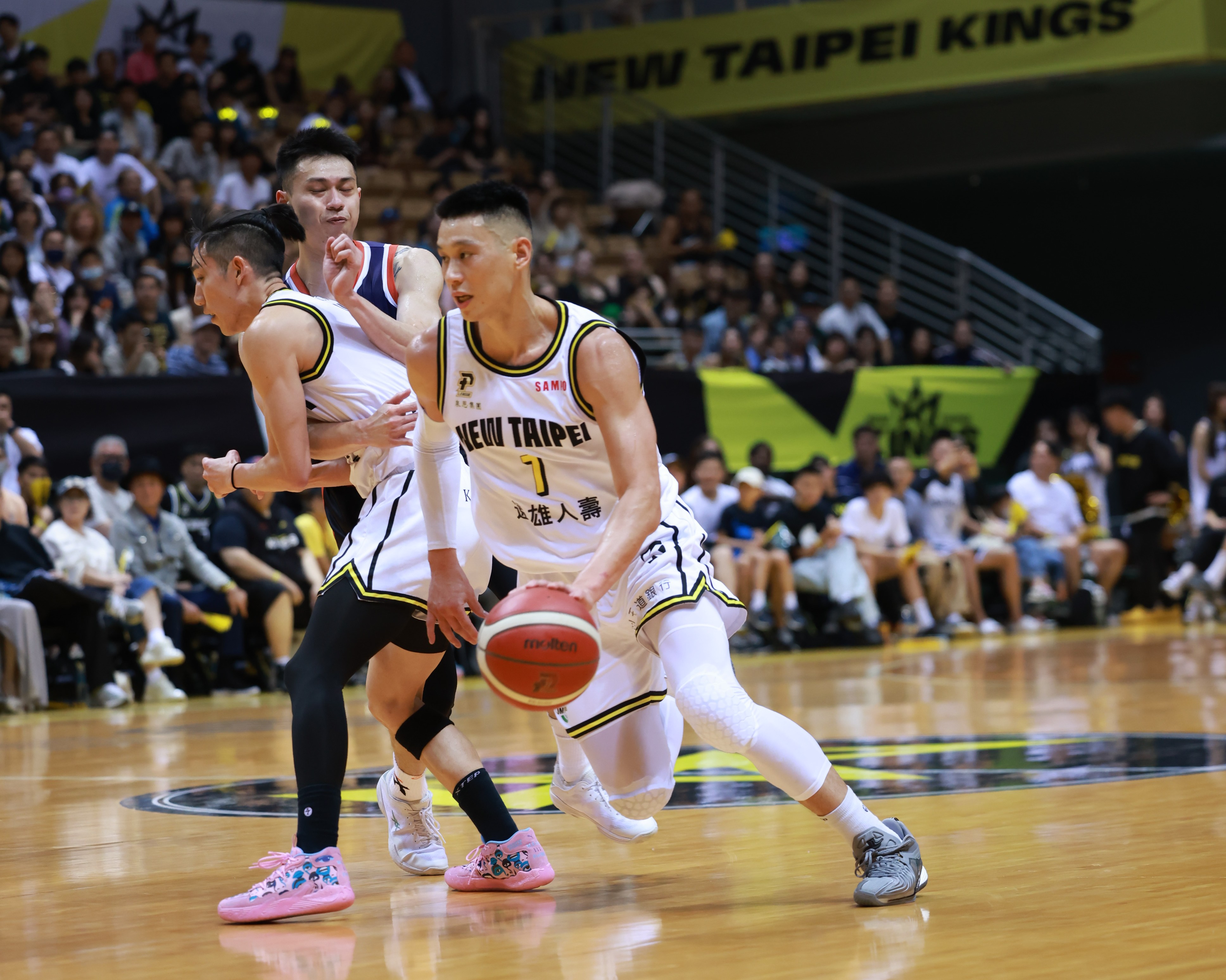 PLG》積極防守為贏比賽　白曜誠傷林書豪：不是故意的