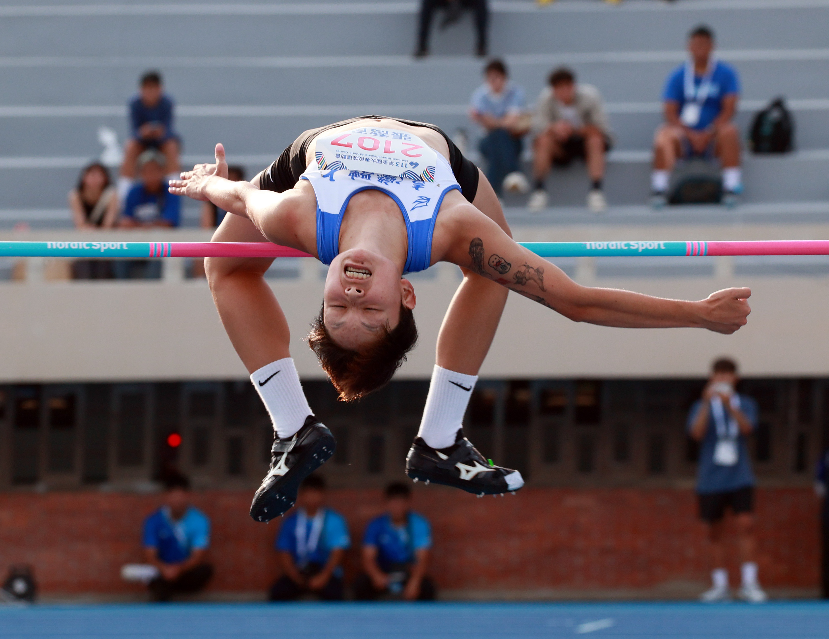 全大運》女子跳高為地主臺體大留金　張喬茵：越跳越放得開