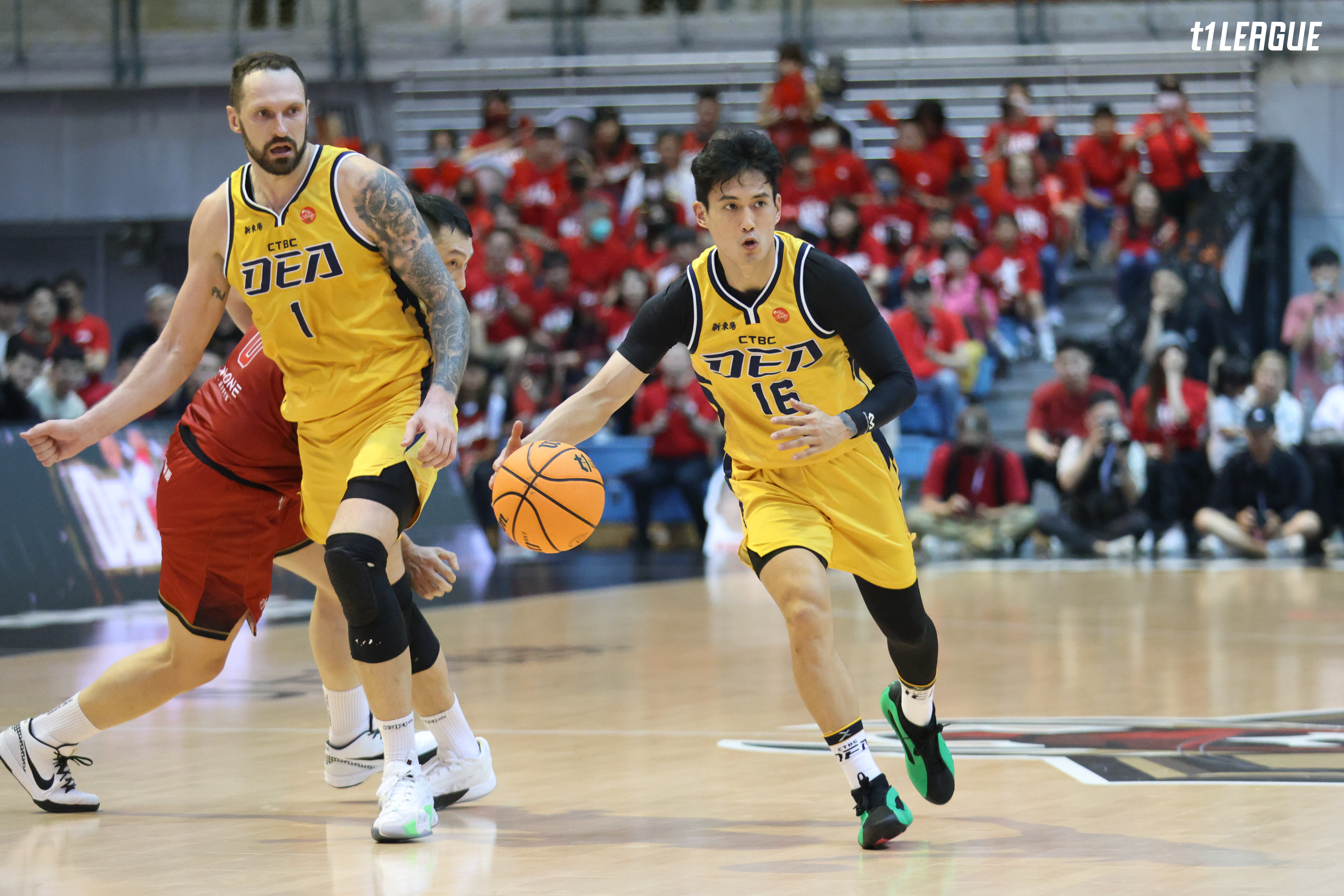 T1》特攻陷淘汰危機？　林韋翰連收2T遭驅逐出場