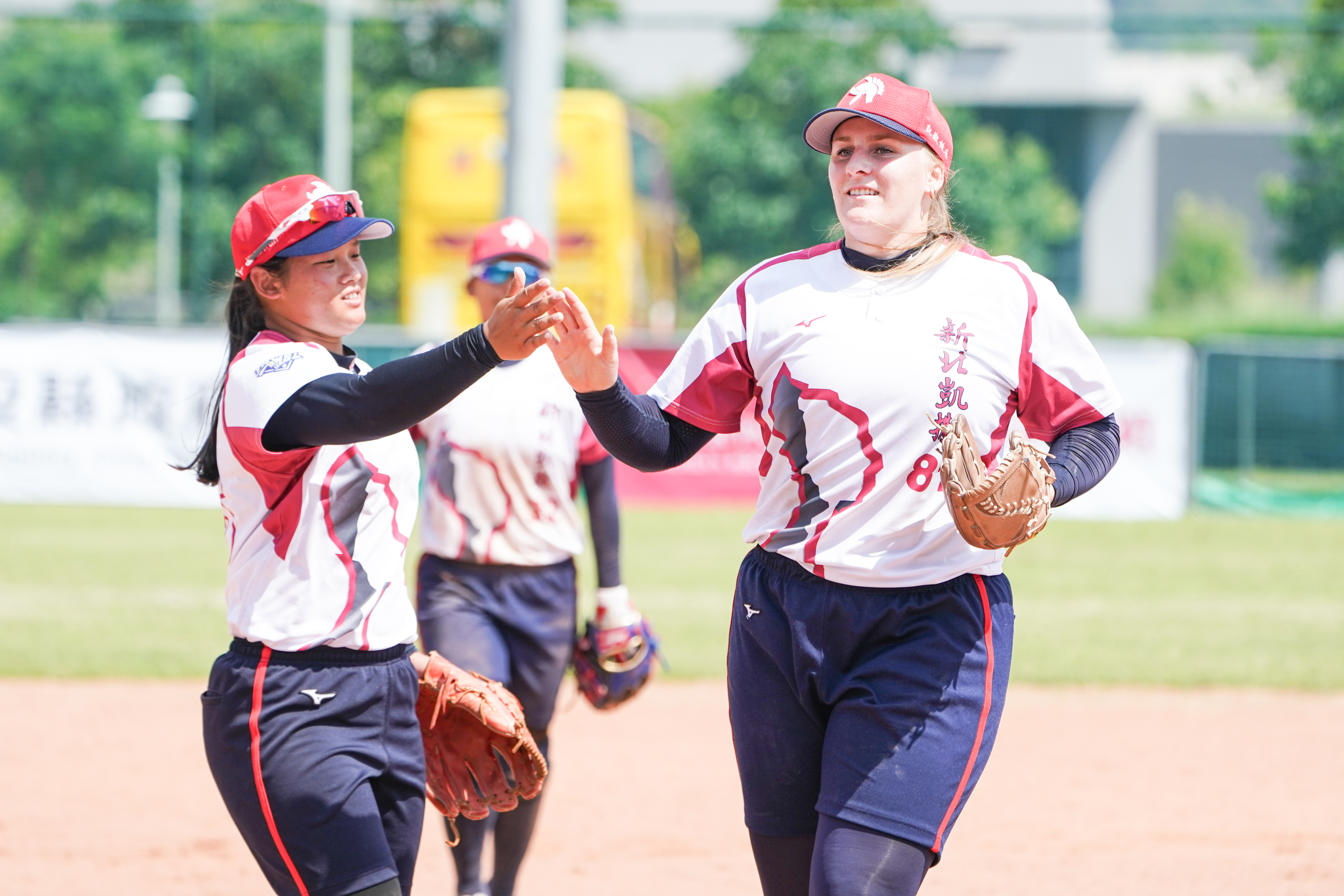 企壘》黃玟瑄首轟打破洋投對決僵局　凱撒挫黃蜂避連敗