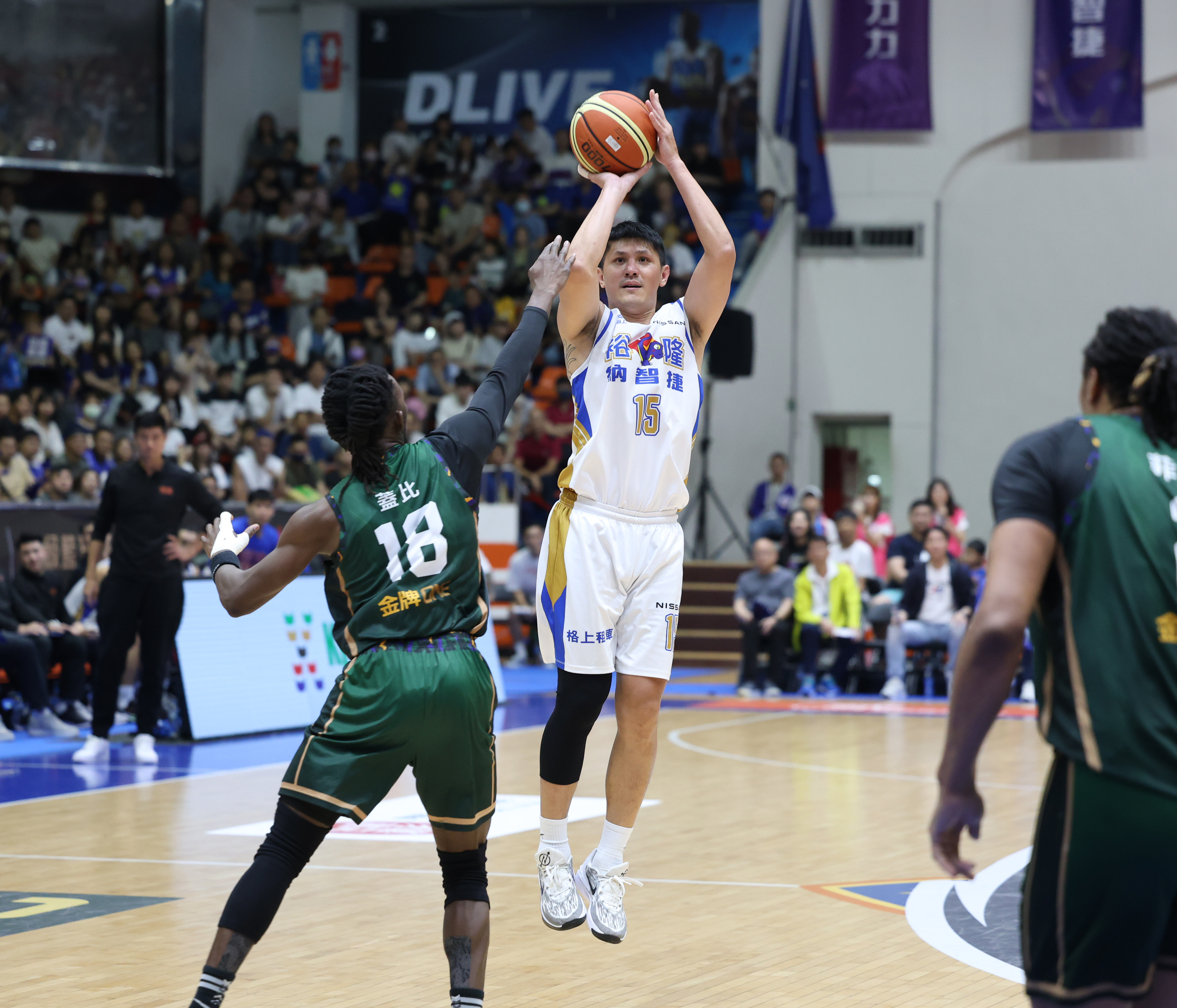 SBL》周士淵搭藍少甫　裕隆走出簽賭收隊史第7冠