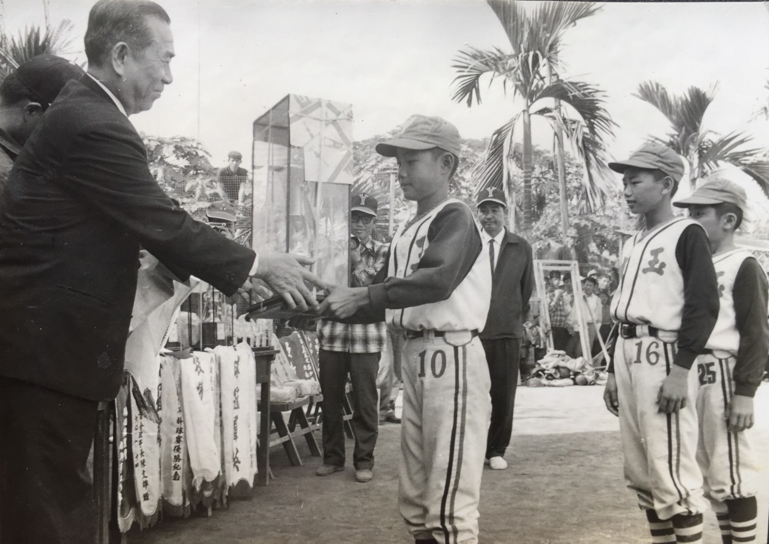 84銅棒40年》 從第一代巨人少棒開啟榮光    「棒球勝利組」葉志仙生涯18次當選國手   （上）