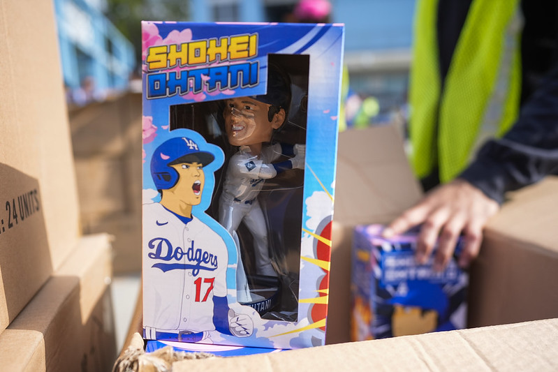MLB》限量4萬具公仔引發大塞車、拍賣價逾7萬　大谷翔平2之0