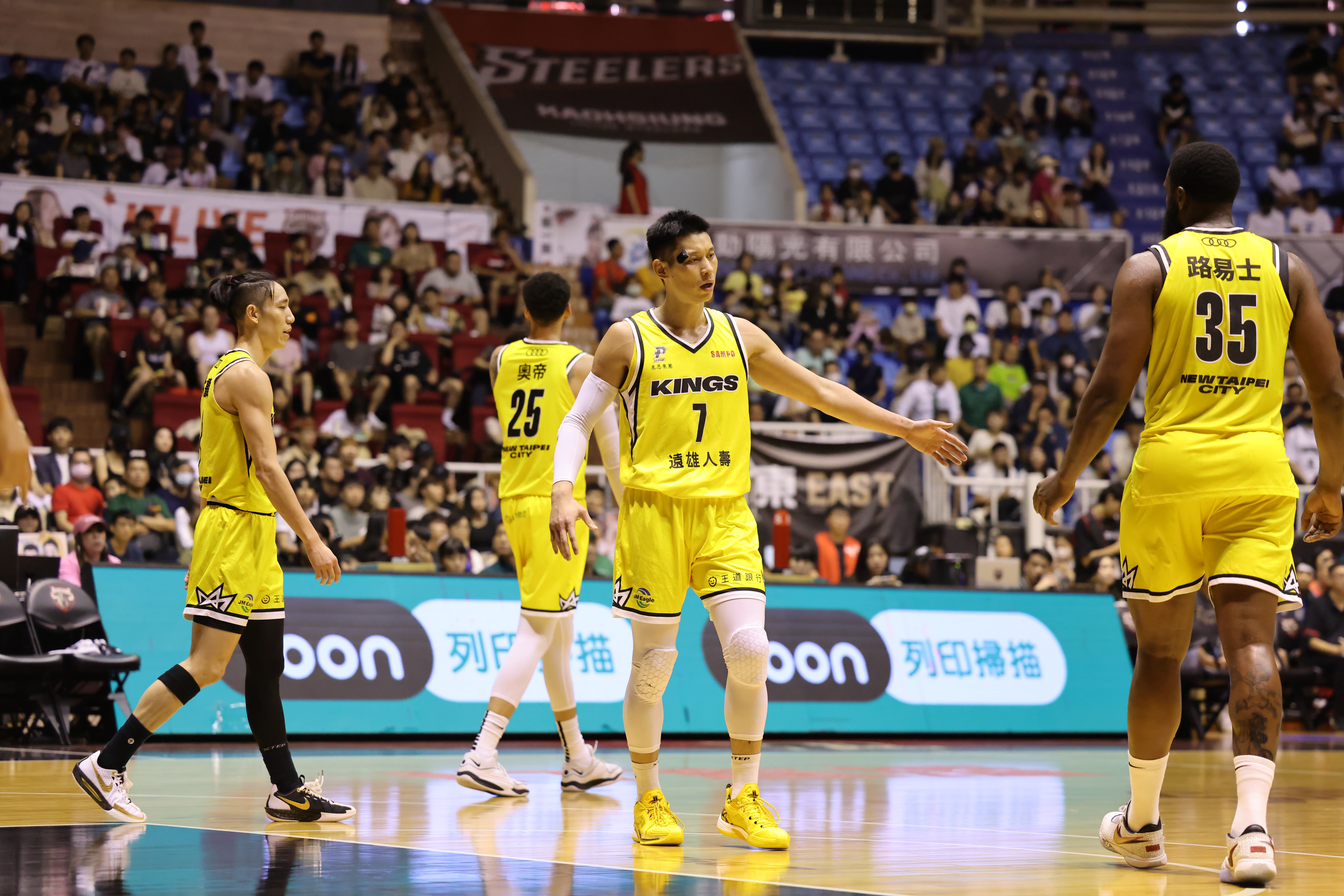 PLG》想看季後賽的林書豪門票最貴8000元- TSNA體育新聞團隊