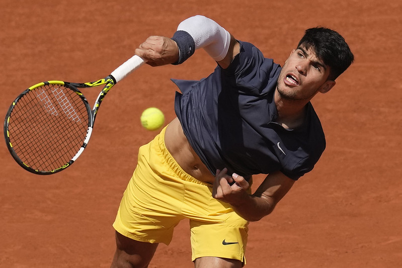 法網》正手拍無法每球出全力　Alcaraz仍強勢晉級
