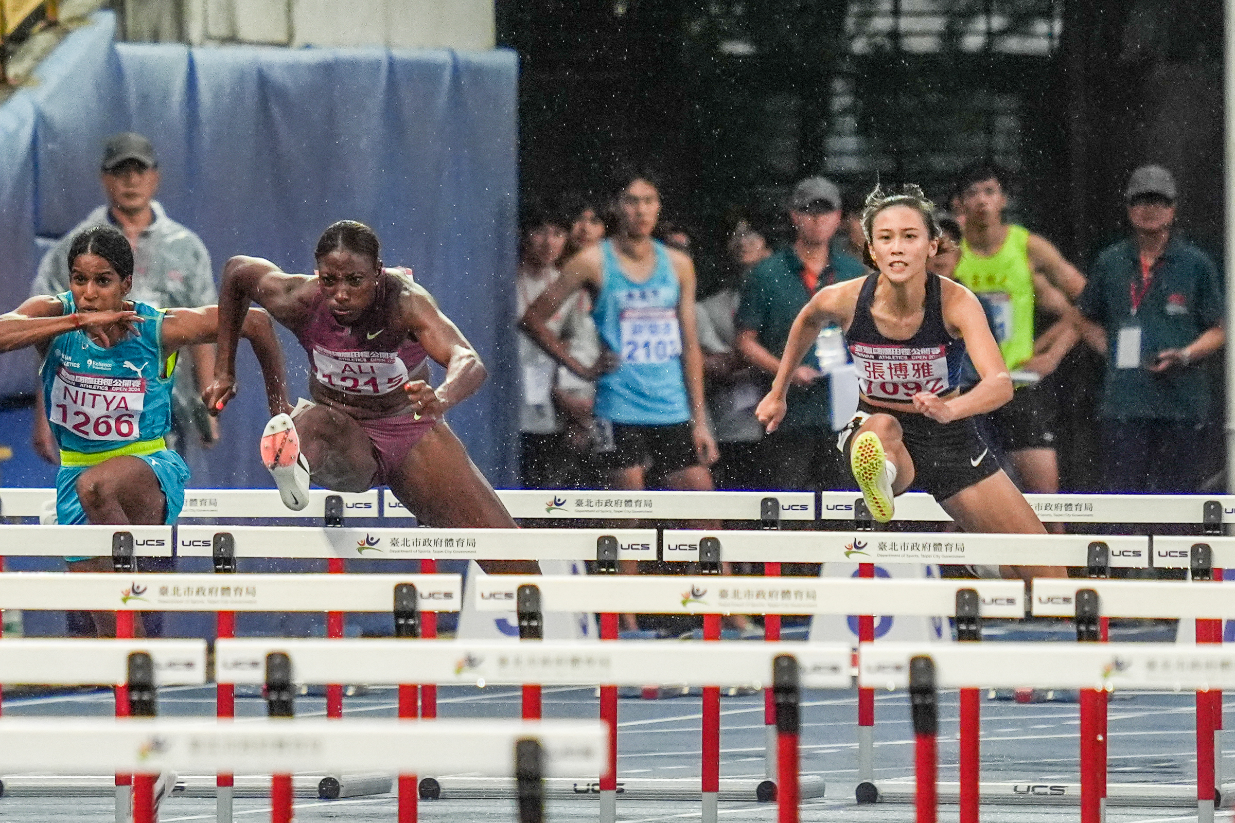 臺灣國際田徑賽》 滿意雨中跑出銅牌　張博雅：肌力要加強