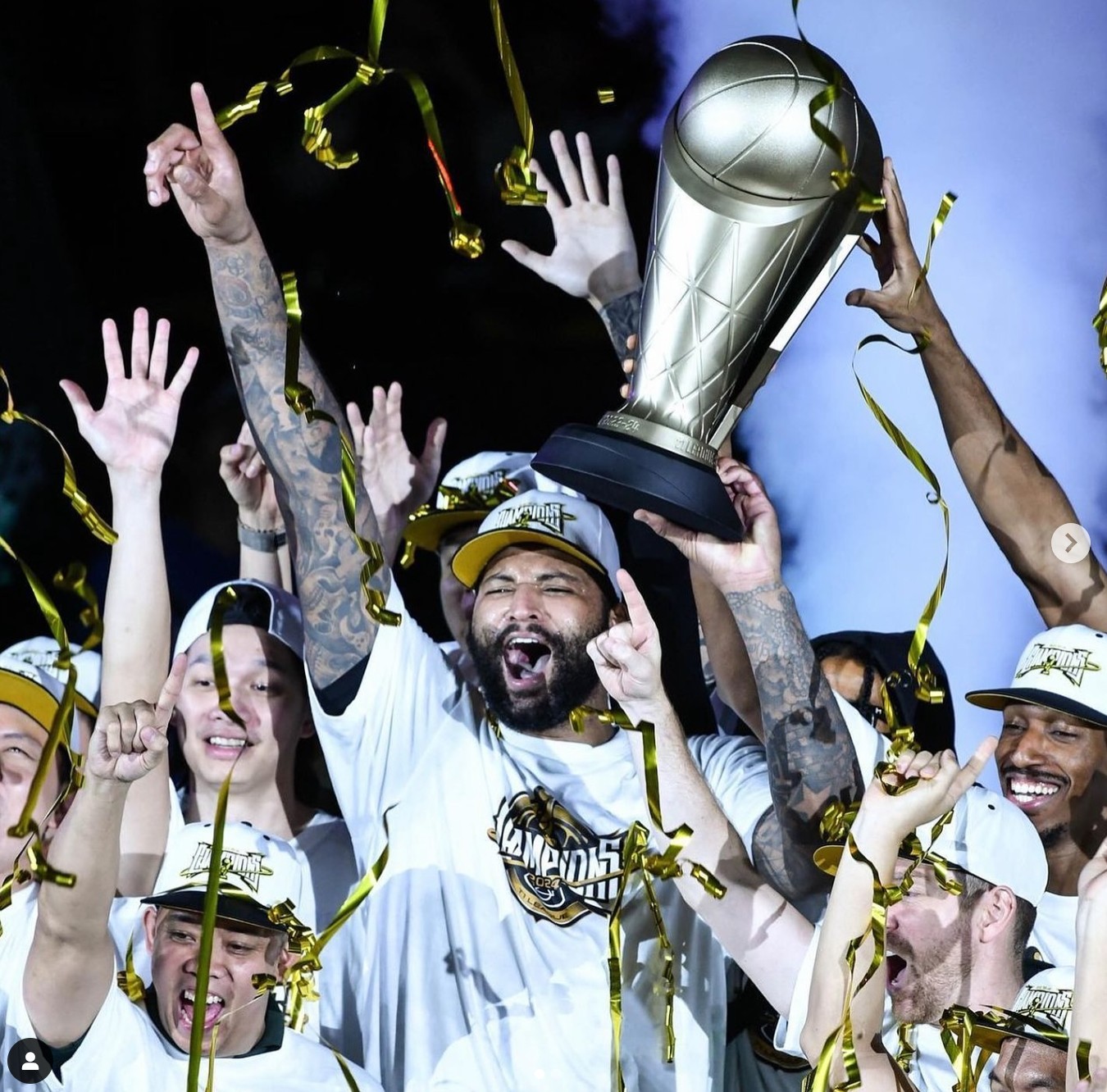 籃球》有機會再同隊？　魔獸恭喜表弟率雲豹奪冠