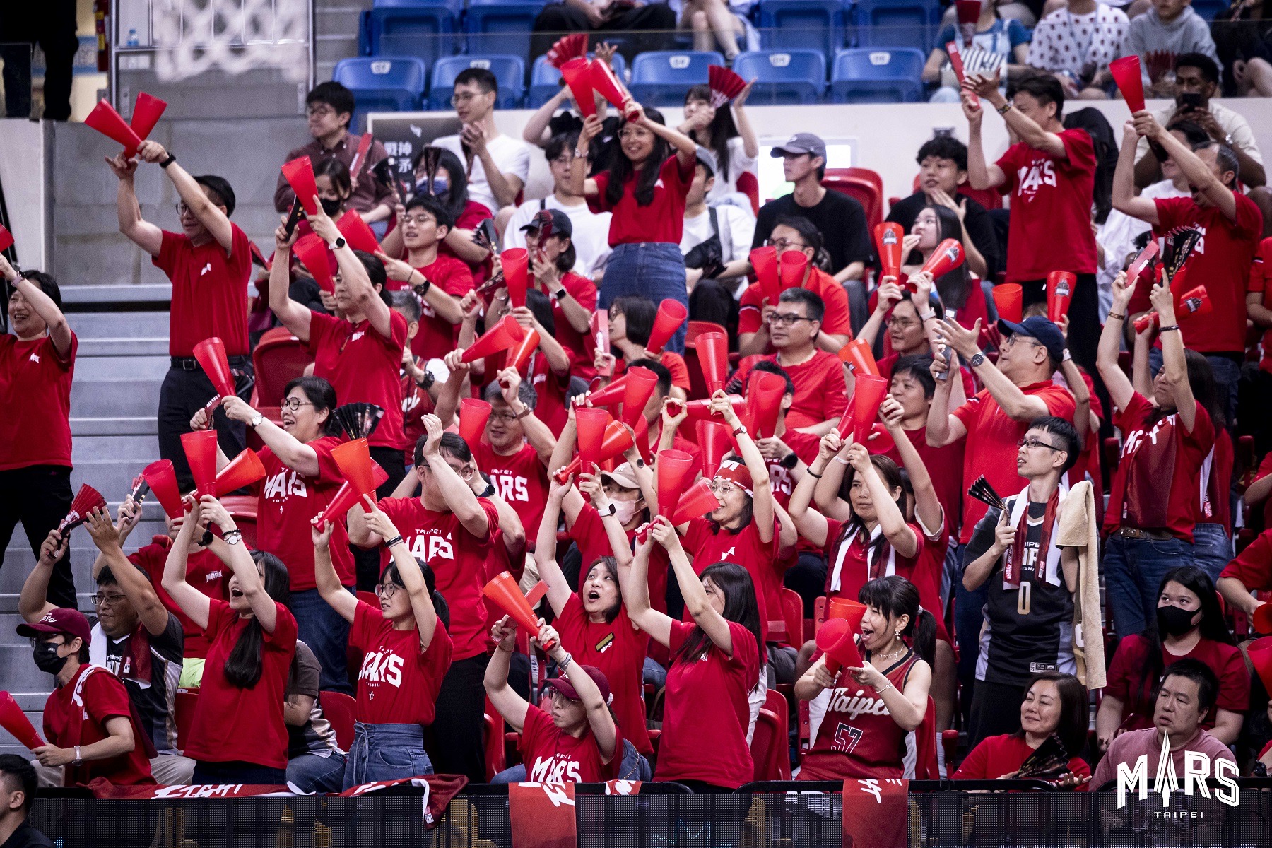 T1》戰神成軍首年亞軍收場　台新發400萬元獎金慰勞