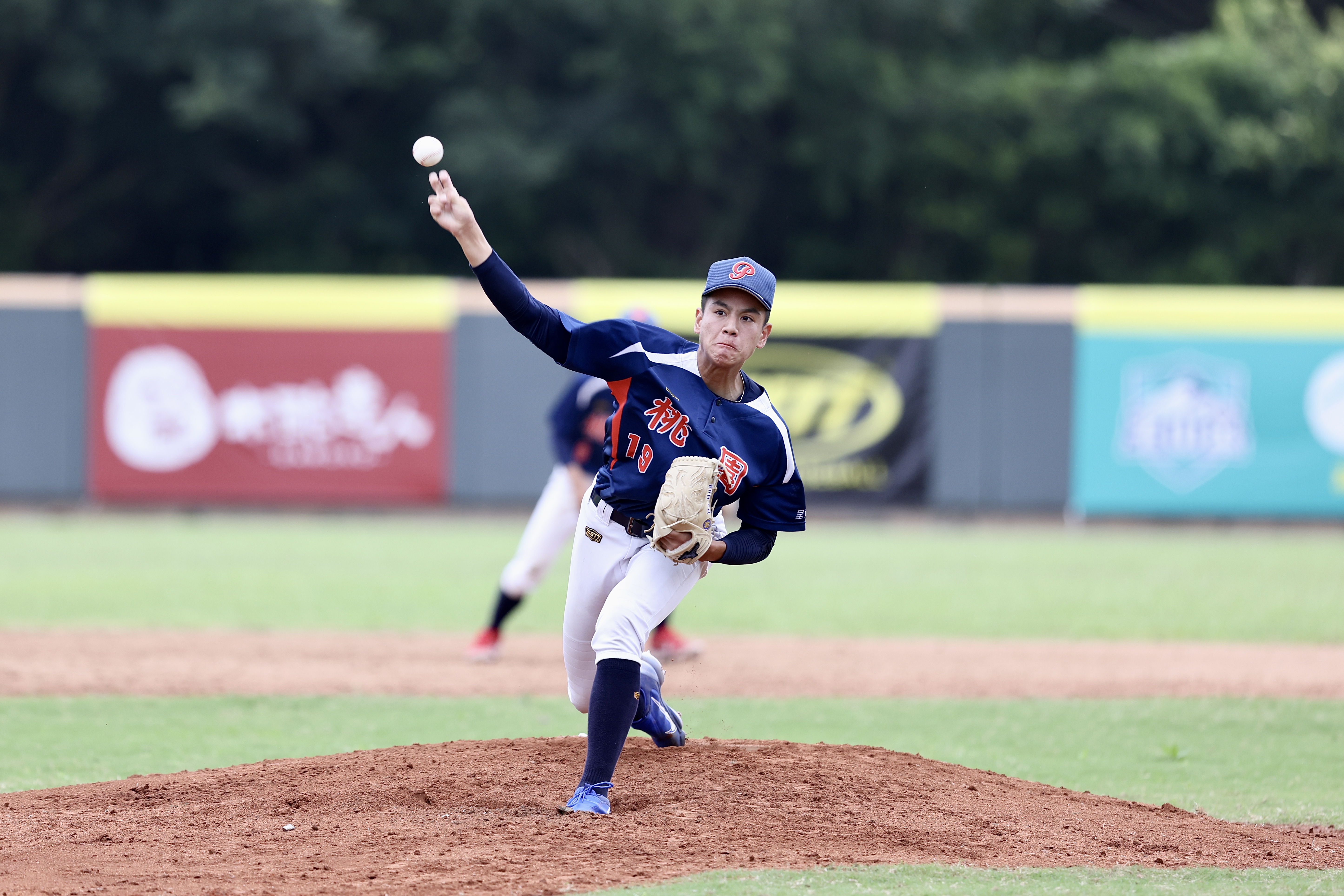 玉山盃》鋁棒組高一何樺感冒先發上陣　球場前排站19位球探關注