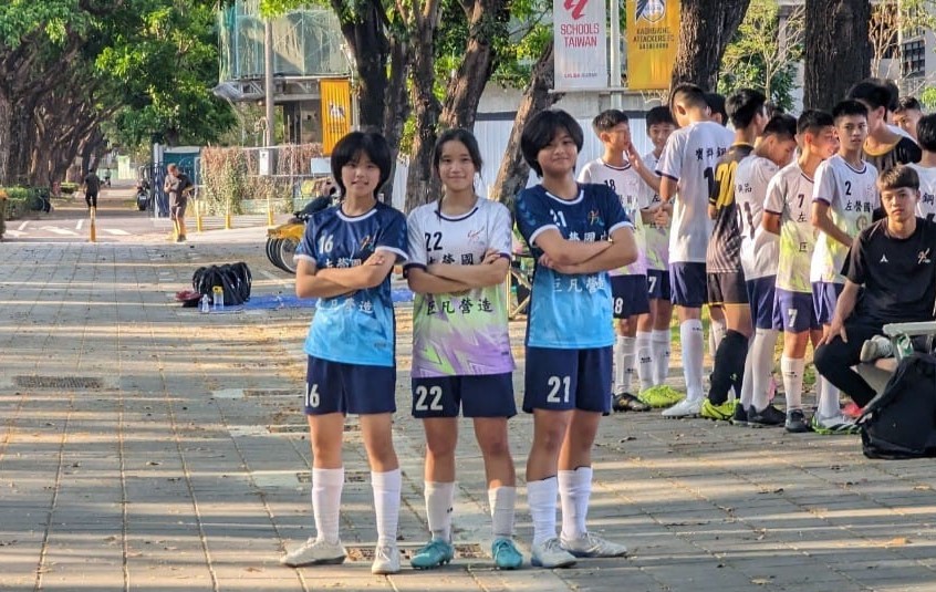 Formosa 7s足球》左營國中女將許棠善　被貼在巨蛋海報延續足球路
