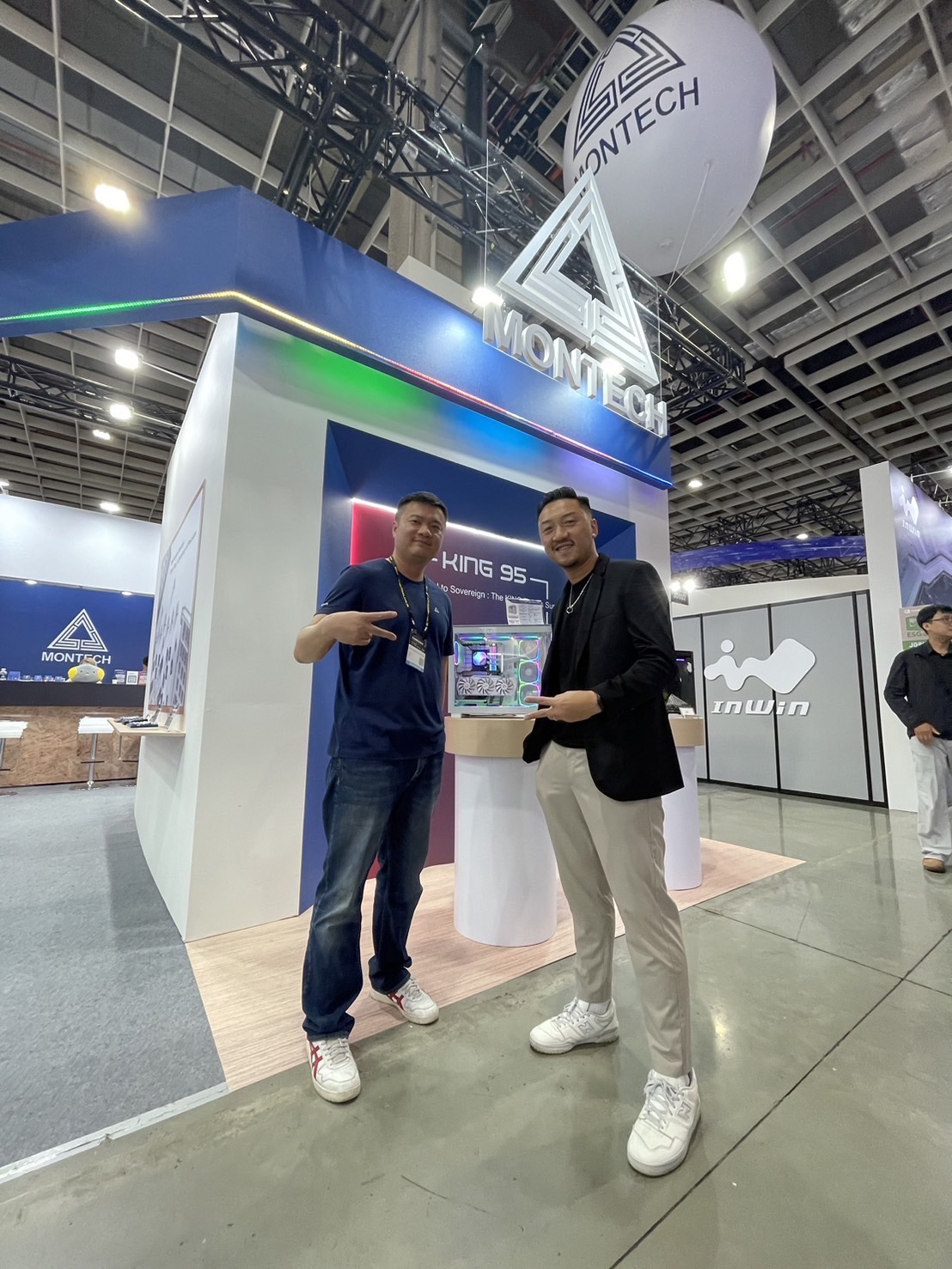 林冠綸（右）轉戰AI產業鍊。（林冠綸提供）