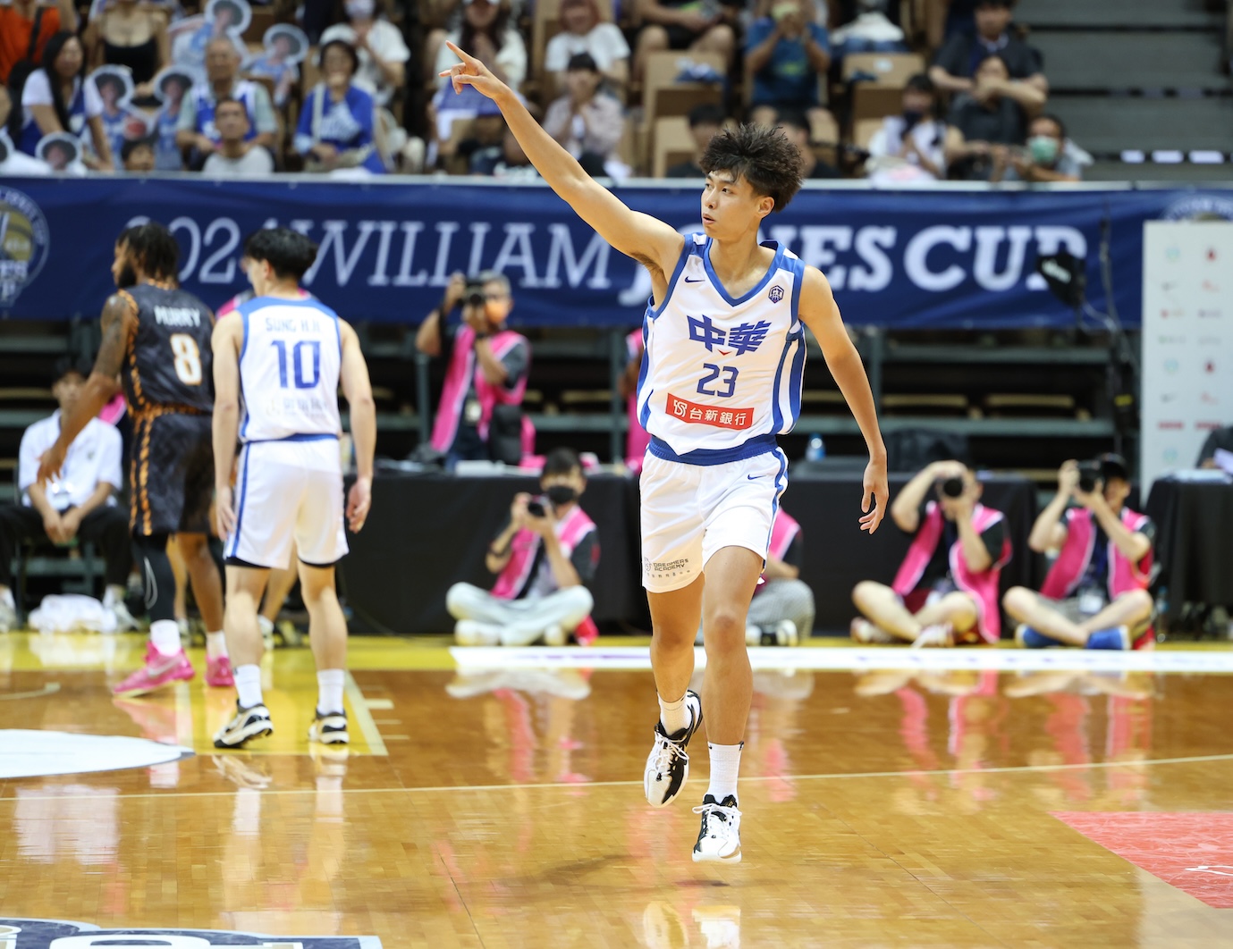 瓊斯盃》莫巴耶21分5助攻9籃板　中華白下半場打開　大勝阿聯