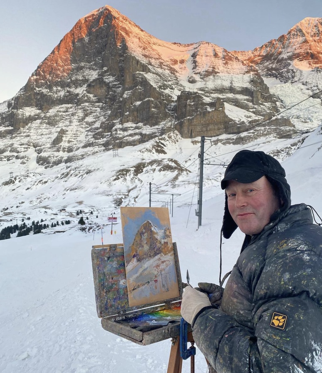 奧運》國際排球總會委託　有畫家每天花14小時畫沙排