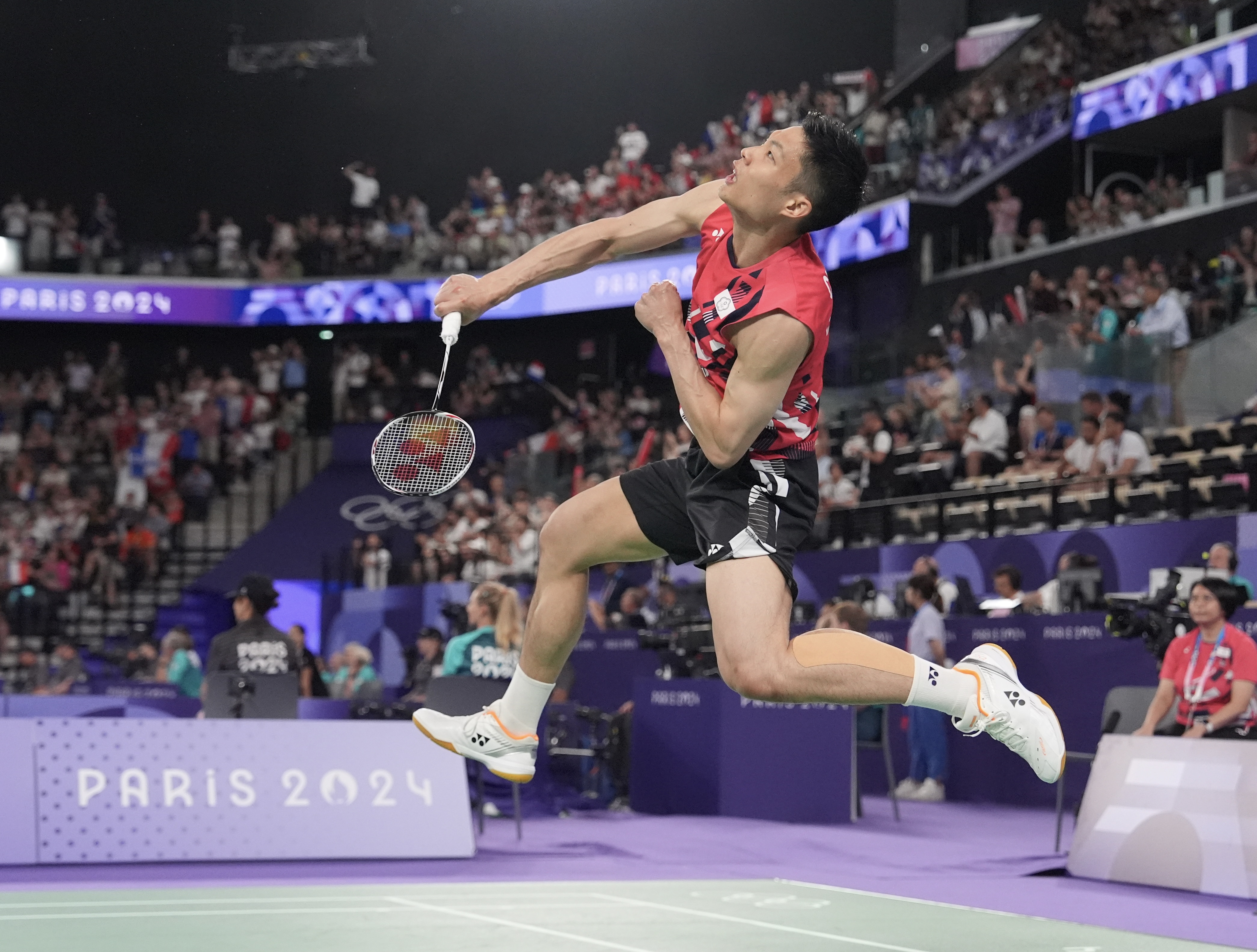 海洛羽球》周天成直落二輕鬆晉級　續朝連霸之路邁進