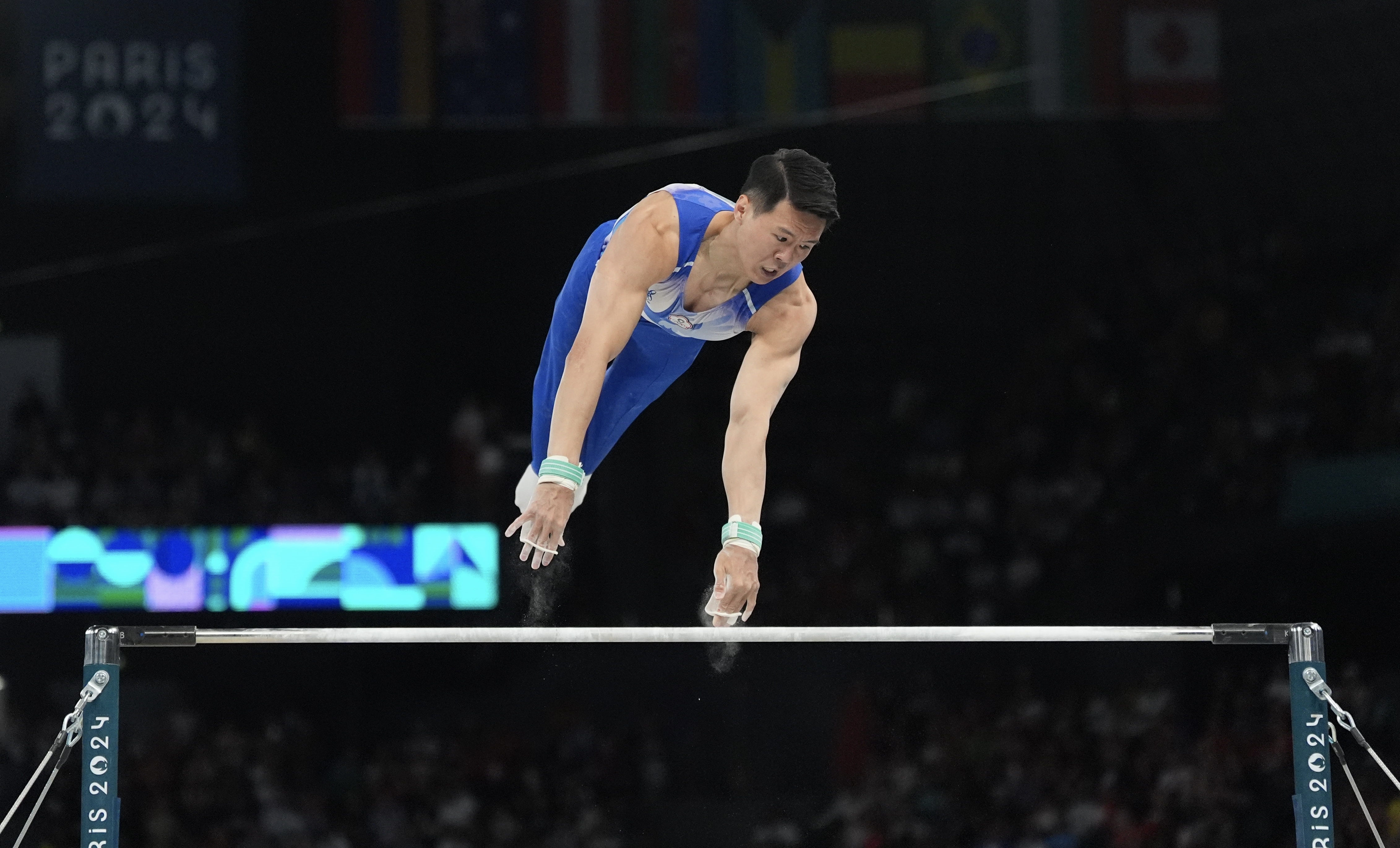 奧運》「世界貓王」唐嘉鴻掉槓失誤！總分13.966與中國張博恆並列銅牌