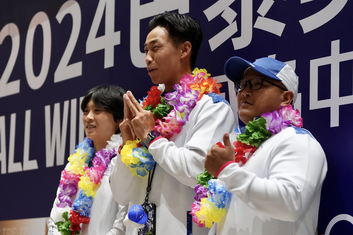 奧運選手返國》吳少璿再秀動漫手勢　張筑涵未來繼續努力