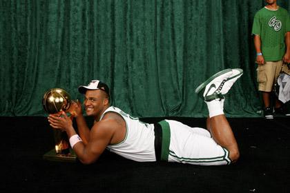 NBA》紀錄片沒拍完　前綠衫軍冠軍成員暫緩入獄