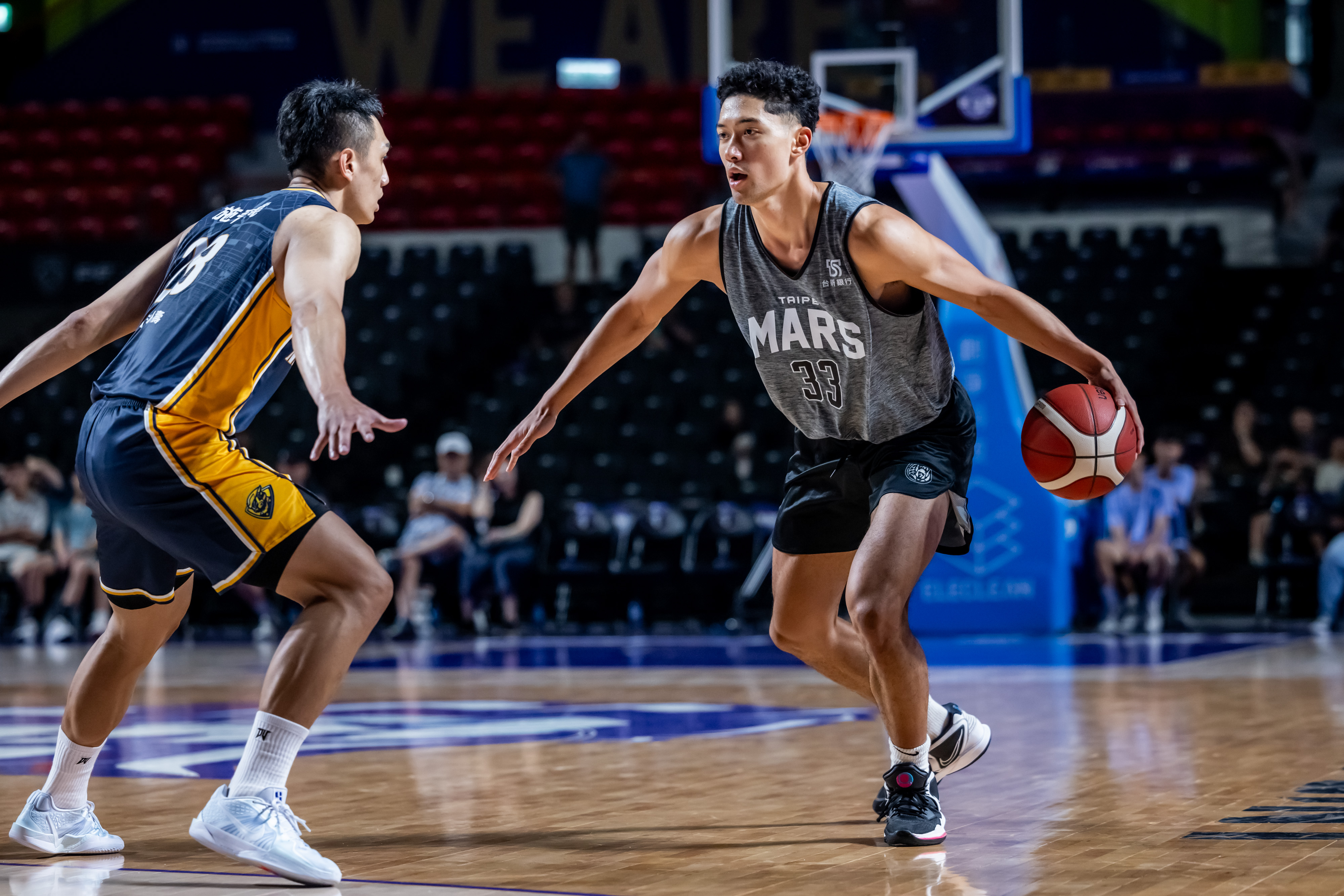 大獅賽》多次被吹翻球違例　雷蒙恩：讓我很生氣