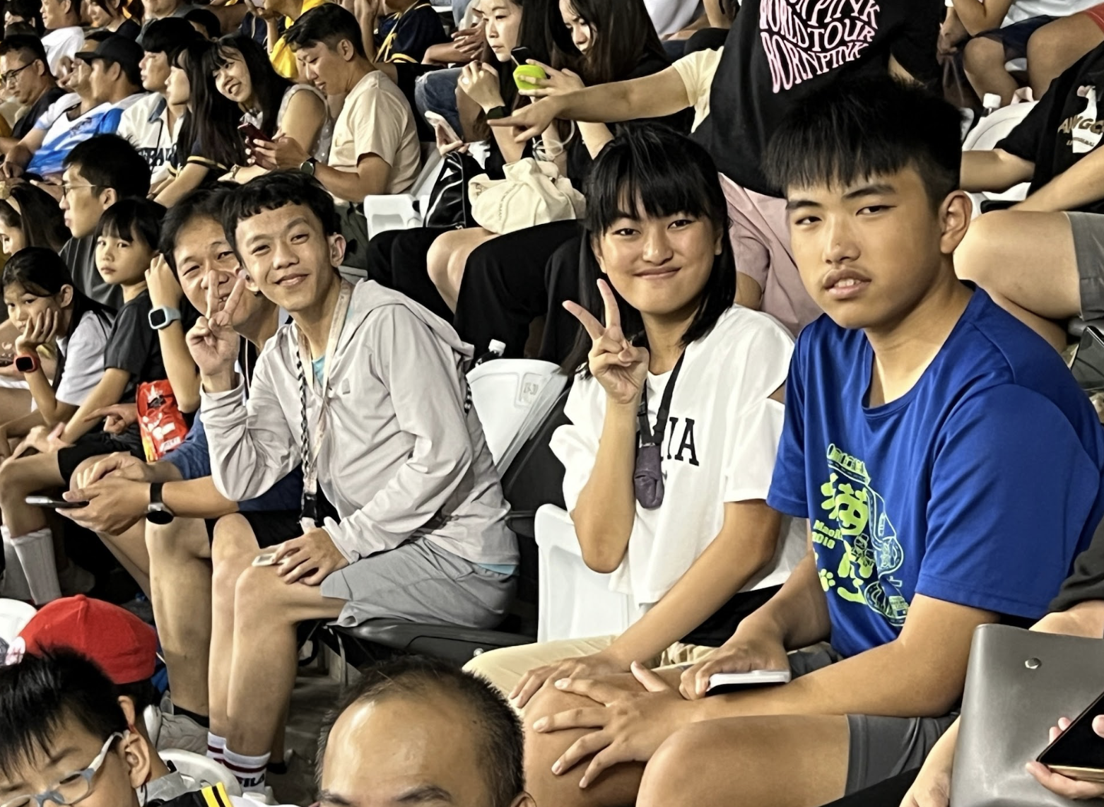 棒球》愛與棒球同行：周思齊引退，台北啟聰師生與偏鄉球隊踏入大巨蛋