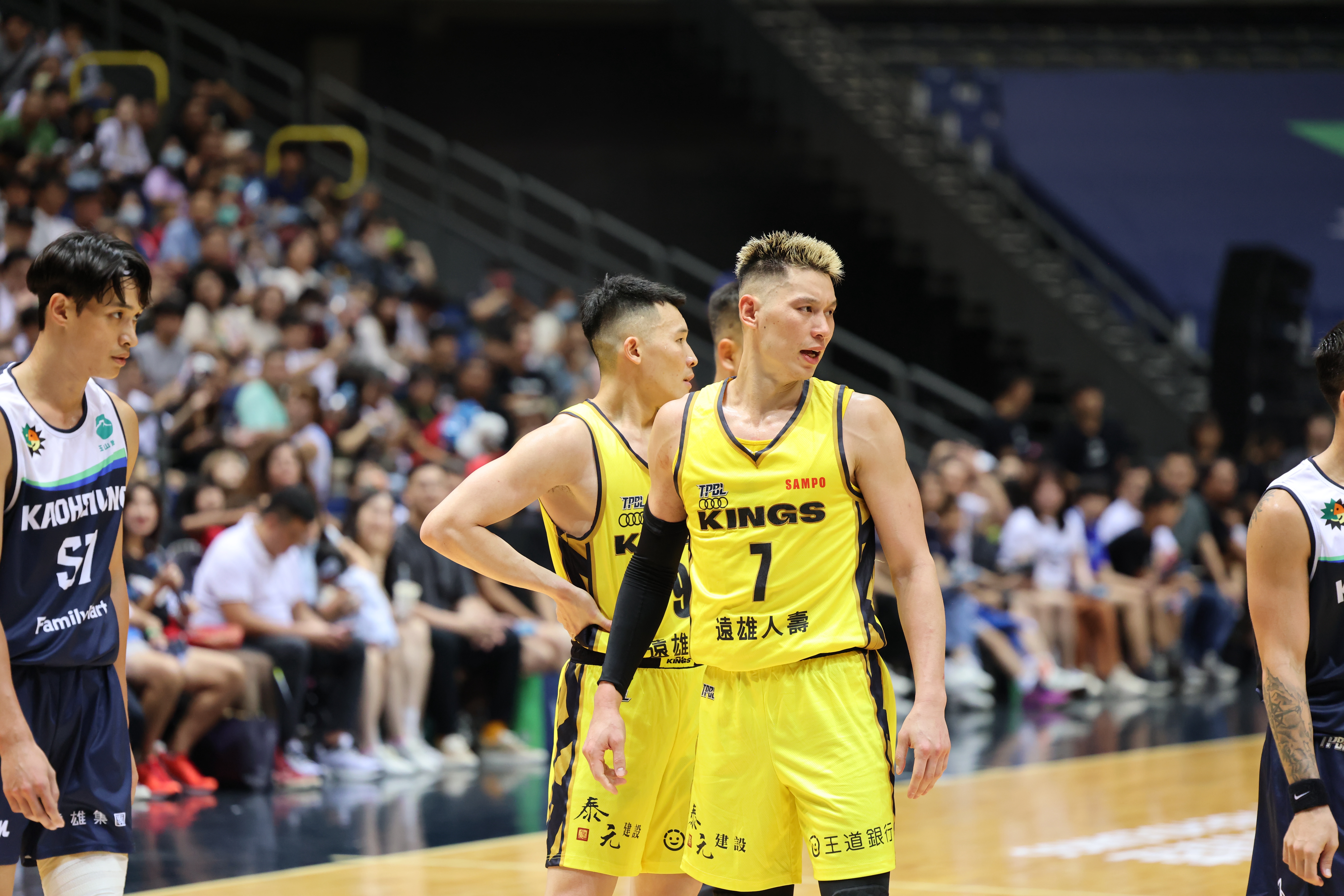 東超》林書豪合體桑尼　對決阿提諾與德古拉