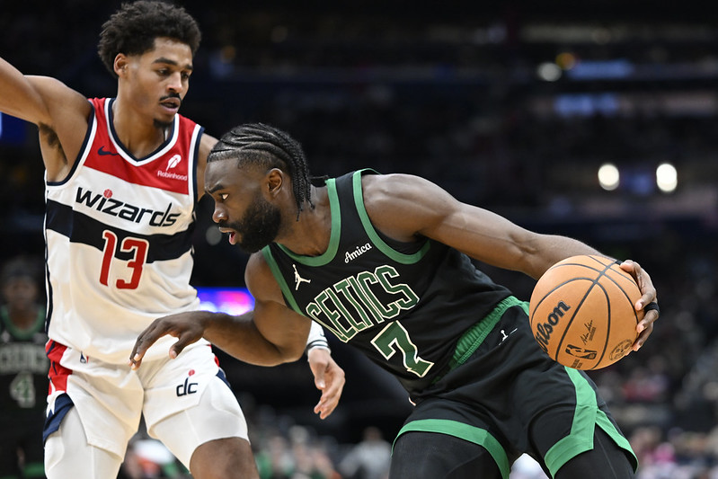 NBA》雙Jay合拿52分　綠衫軍客場輕取巫師開幕連勝