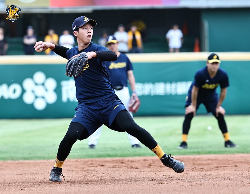 台灣大賽》二軍打擊、盜壘王搭上季後賽末班車　19歲張士綸感謝彭政閔鼓勵