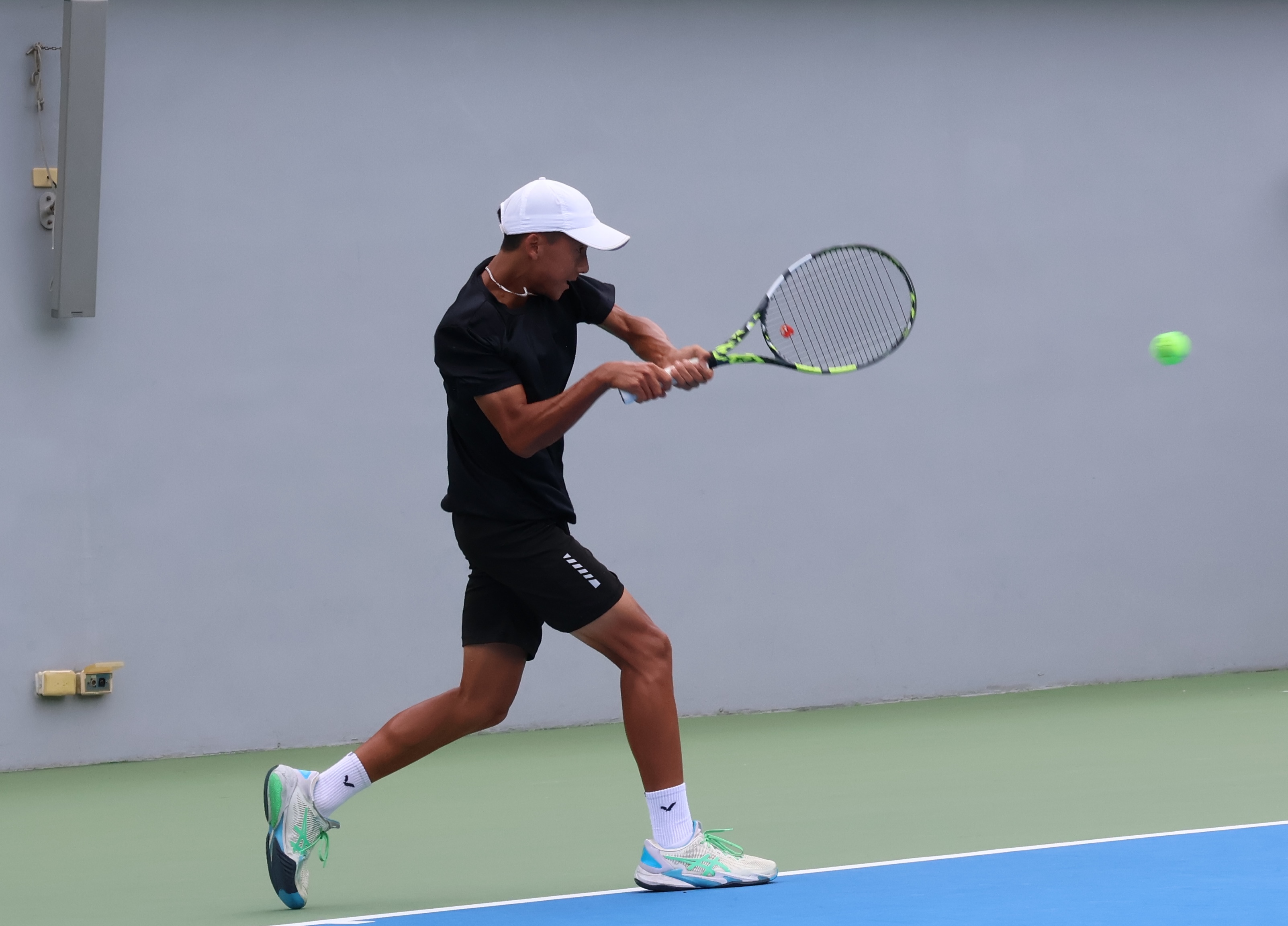 馬玉山盃青少年網賽》明天進行男女單8強、男女雙4強賽事