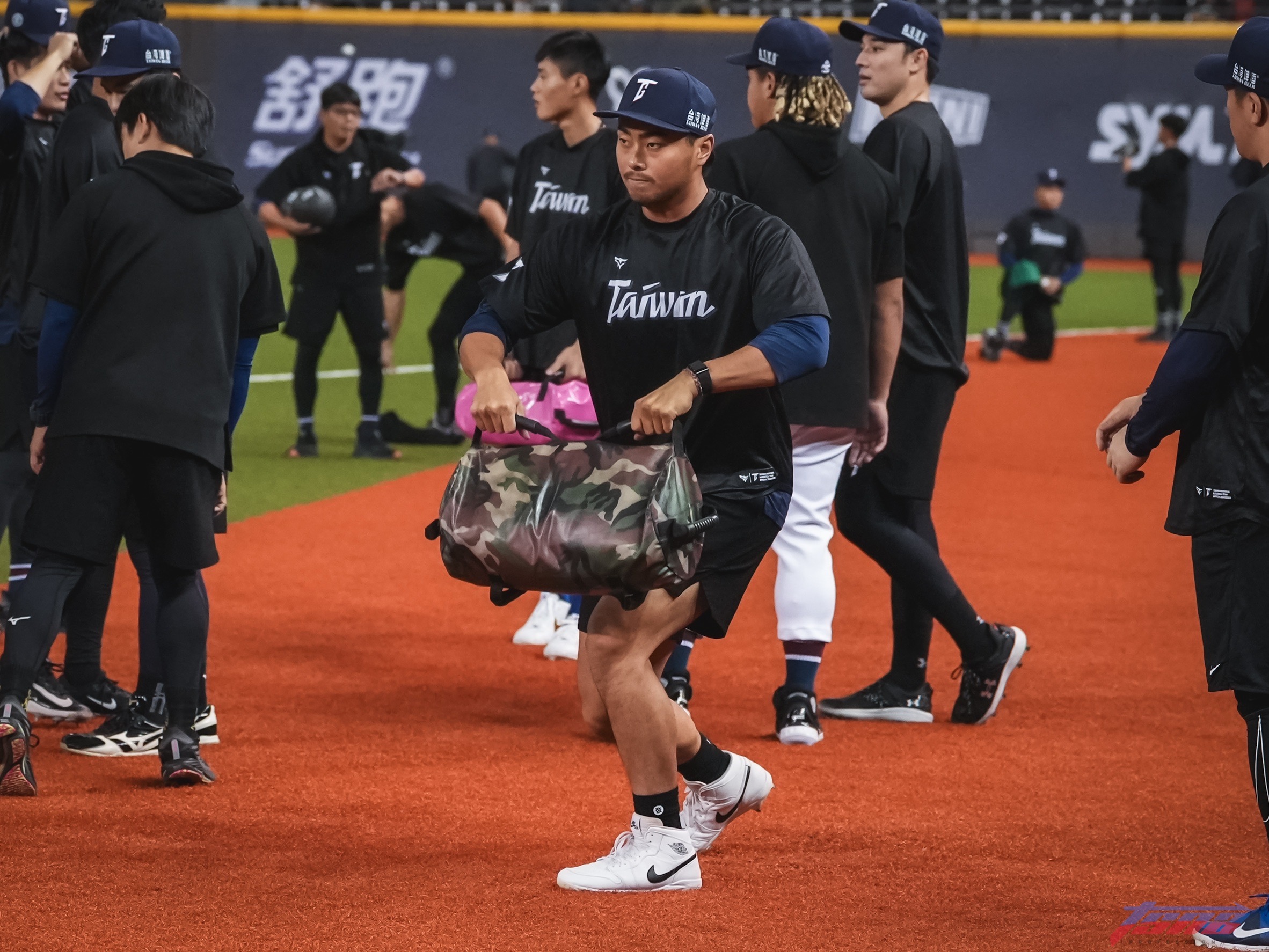 [舊聞] 12強賽》林家正8月底手術現已正常比賽 高