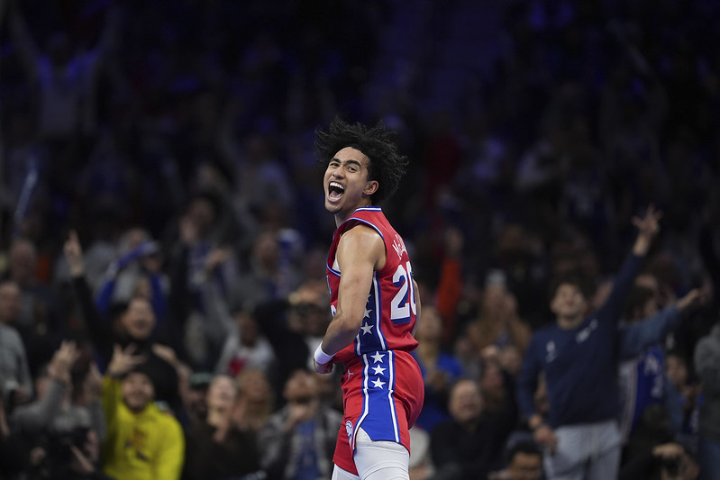 NBA》雷霆再出手補強！交易取得McCain　76人一次囤4張選秀籌碼