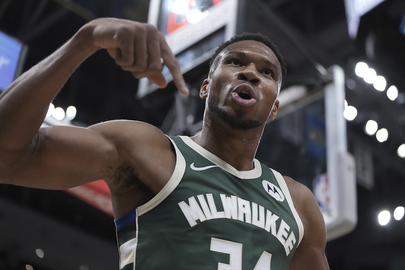 NBA》Antetokounmpo首度40分大三元　教頭：可以整晚談論他 - TSNA體育新聞團隊