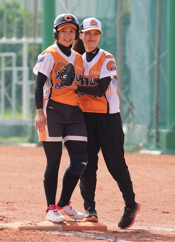 企壘總冠軍賽》第5戰繳3安猛打加守備美技　蘇毓雯扮恐怖九棒