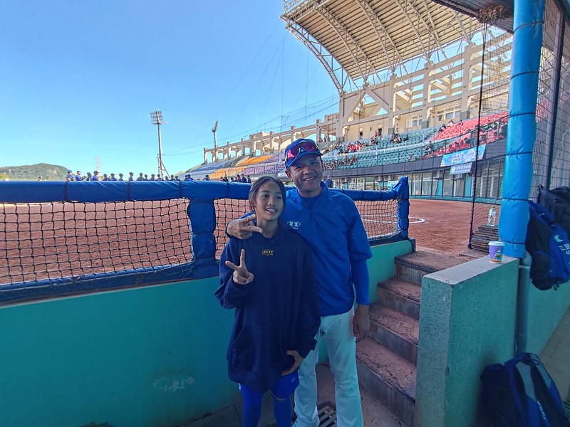 關懷盃》女兒在三民國中棒球隊訓練量與男生一樣　張志強希望可以練投手