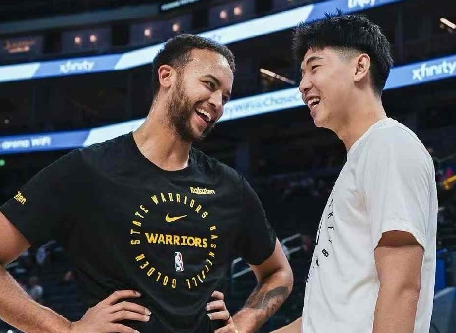 籃球》中國媒體才問林書豪對崔永熙看法　結果崔永熙賽季報銷