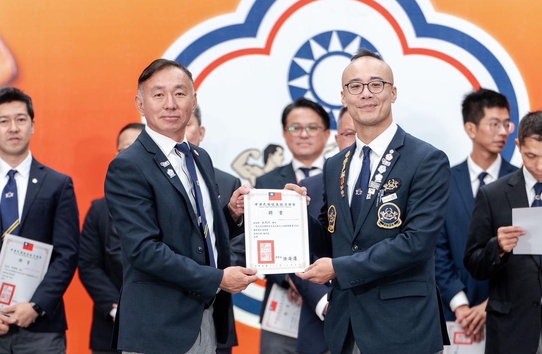 健美》中華隊前進日本東京拚冠　前兄弟象防護員「衣Sir」是國際裁判