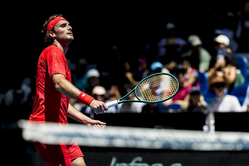 澳網》首輪爆冷遭美20歲新星淘汰　Tsitsipas：我遭報應