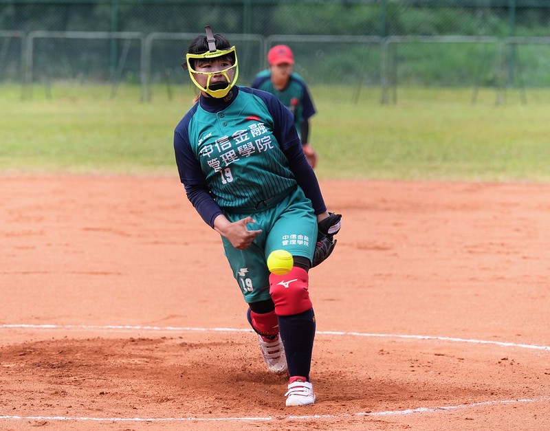 大專女壘》中信成軍3年　總教練吳佳燕盼球員累積經驗、提升抗壓力