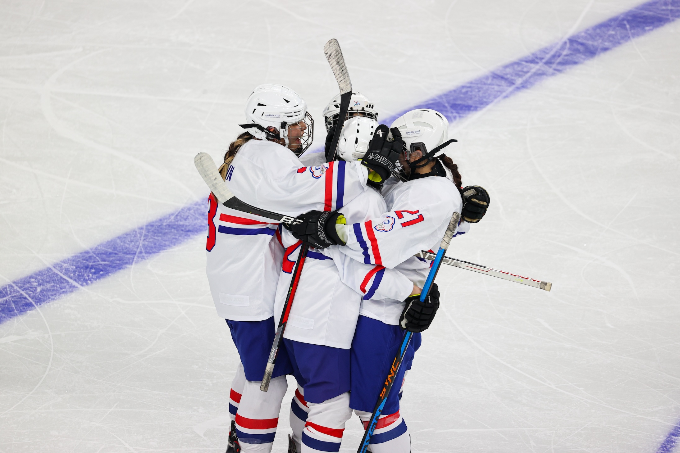 亞洲冬季運動會》中華女子冰球隊擊退泰國　開工日首勝