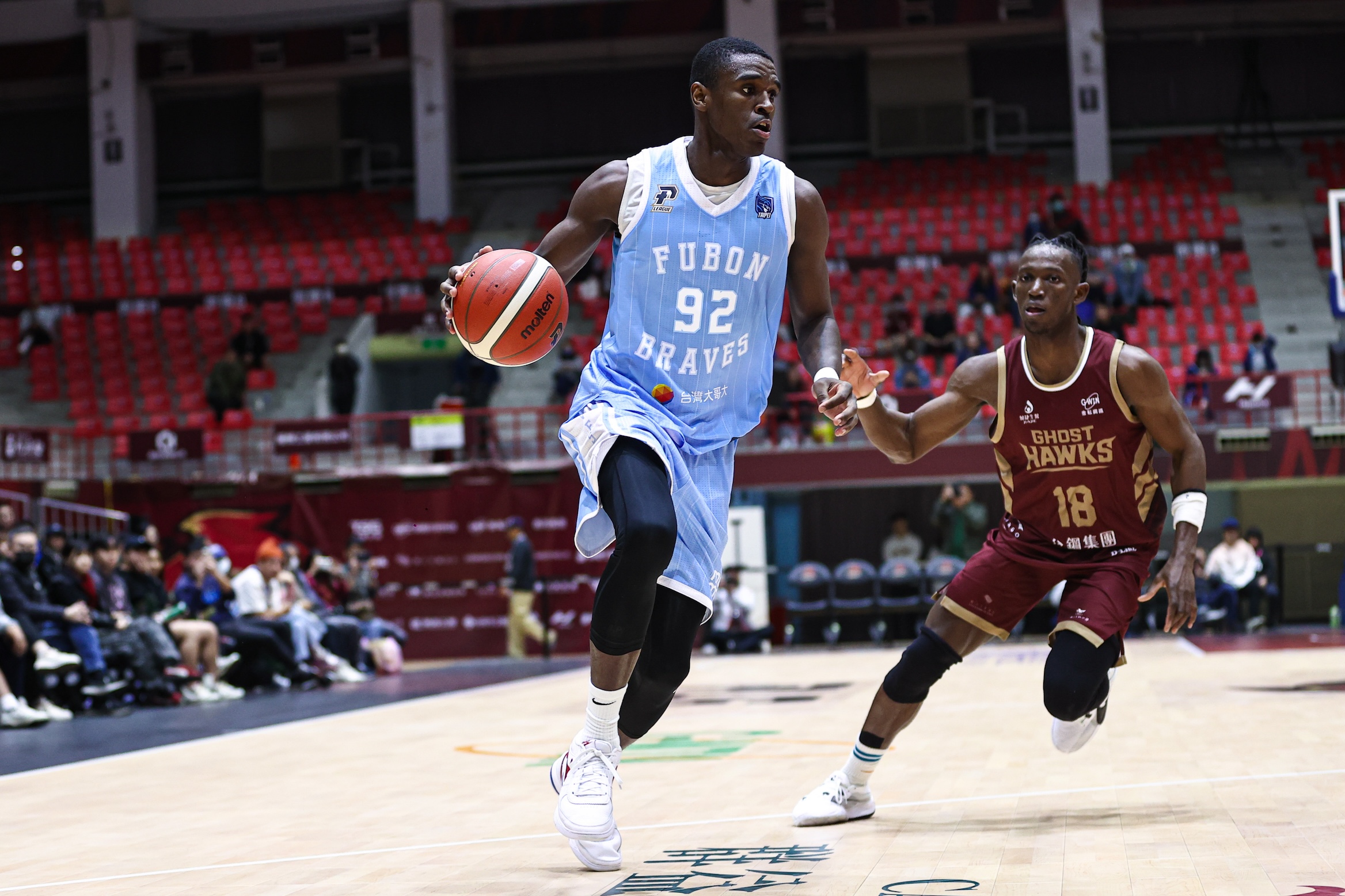 PLG》富邦勇士新洋將柏德「開箱」22分　率隊射下獵鷹