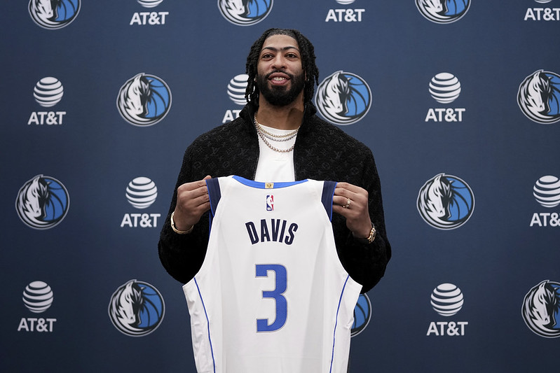 NBA》明白達拉斯球迷的憤怒　Davis盼能帶來希望 - TSNA體育新聞團隊