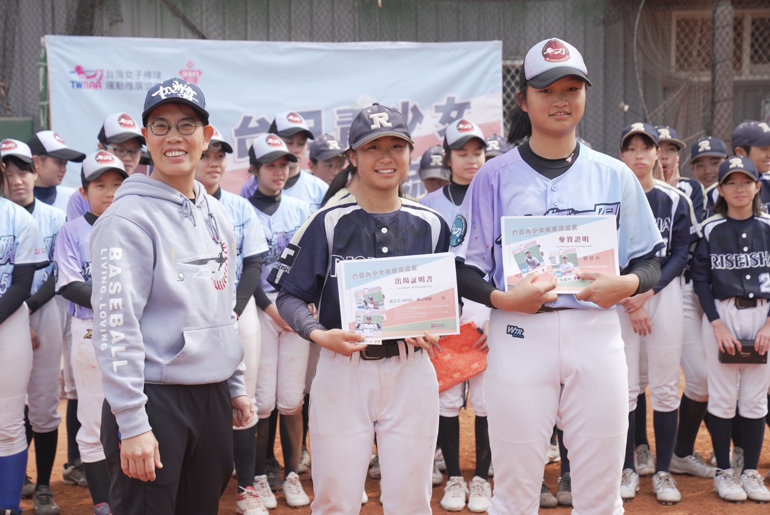 台日青少女棒交流賽》超越勝負的感動　片山翔亞開心交到好友