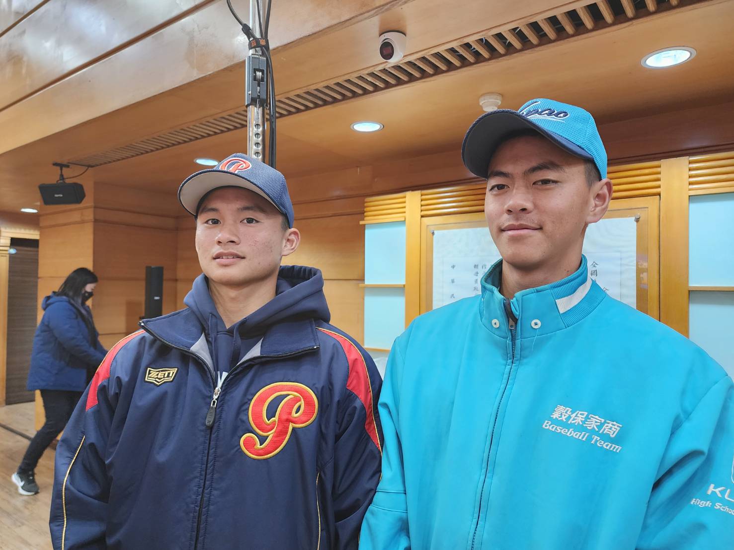 高中木聯》平鎮鐵捕江庭毅嗆聲對決穀保快腿古定玄　盜壘對決不服氣