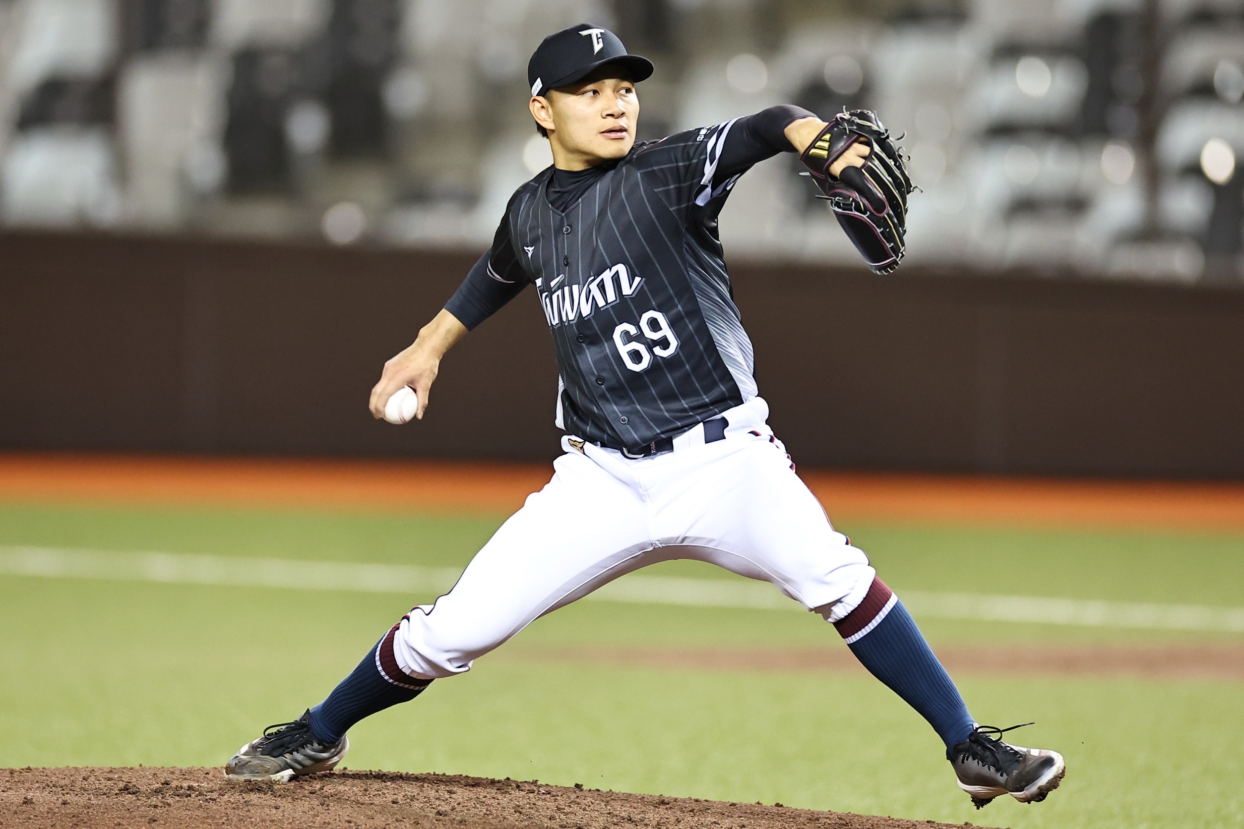 WBC資格賽》徐若熙、曾峻岳飆速153公里 　中華隊模擬比賽漸入佳境