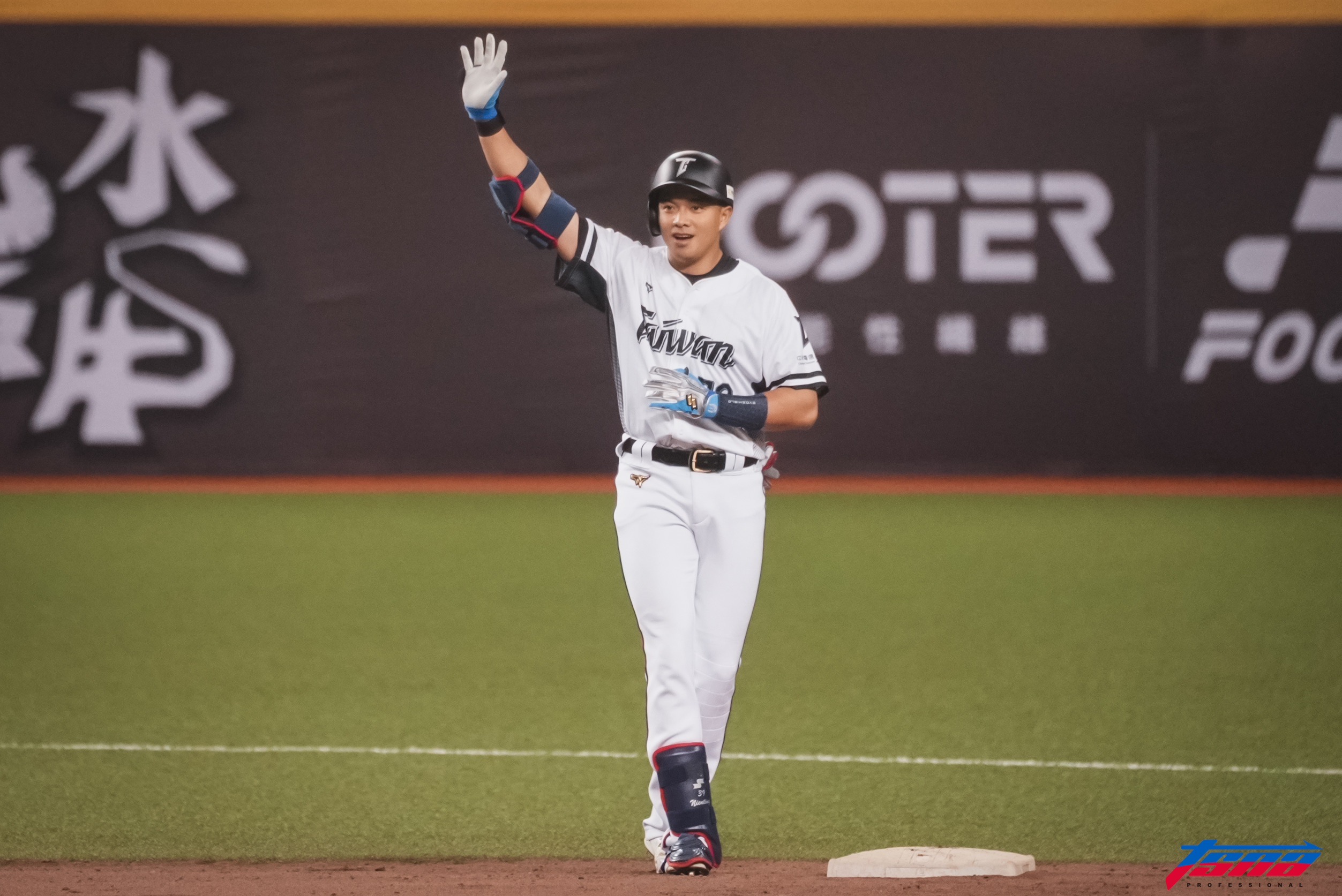 台韓交流賽》高宇杰、吳念庭長打發威　中華隊4比3擊敗樂天巨人