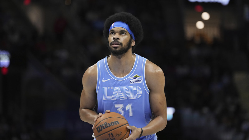 NBA》騎士痛宰尼克　但中鋒Allen受傷