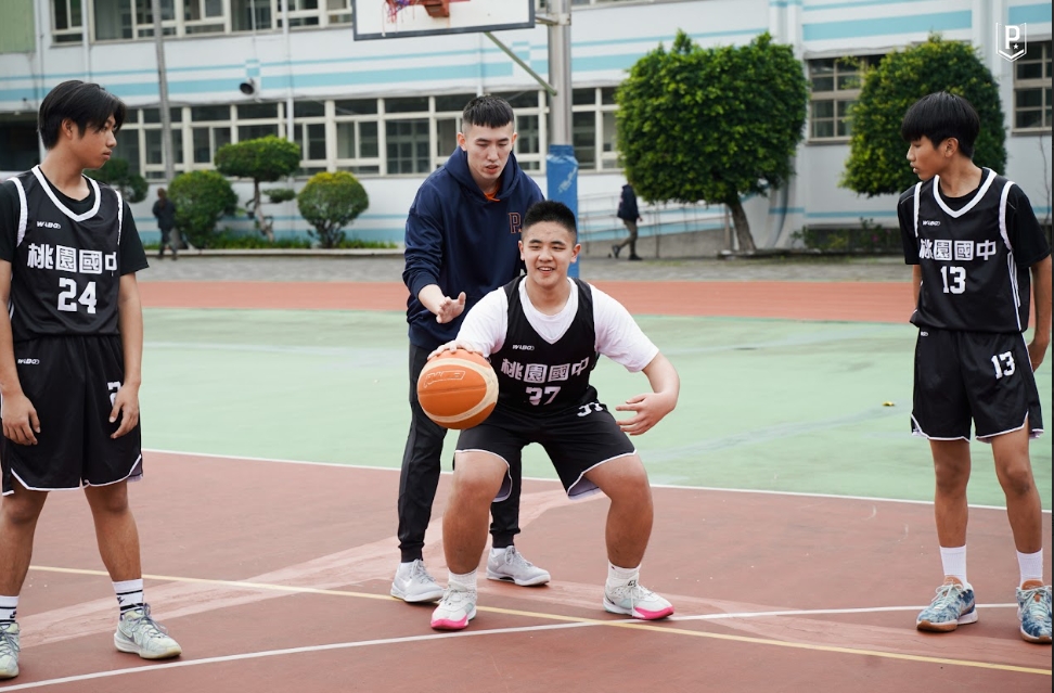 PLG》領航猿校園巡迴桃園國中　白曜誠閱讀《先勝心態》找回自己的節奏